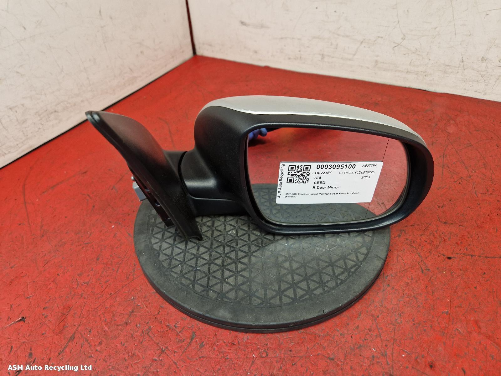 View Auto part R Door Mirror Kia Ceed 2013