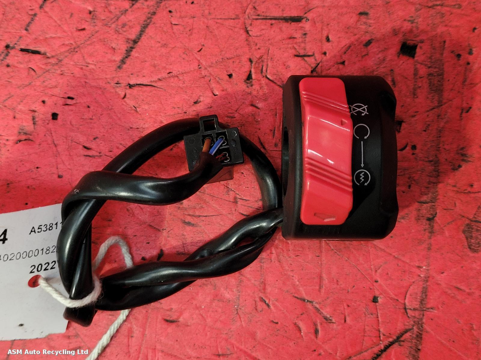 View Auto part RH Switch Gear Yamaha Mt 125 2022