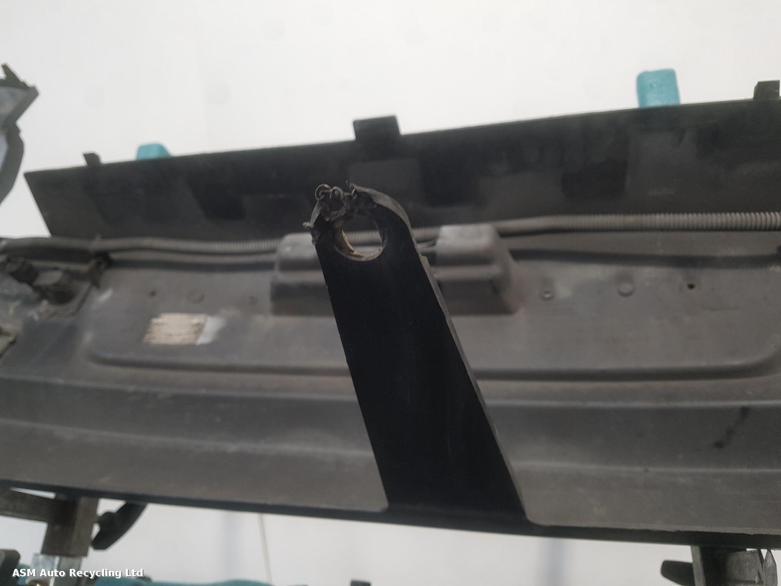 View Auto part Rear Bumper Peugeot 3008 2010
