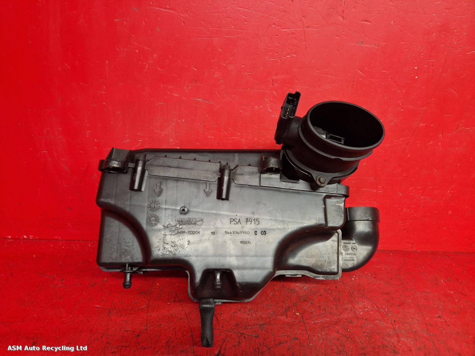 View Auto part Air Cleaner/Box Peugeot 3008 2010