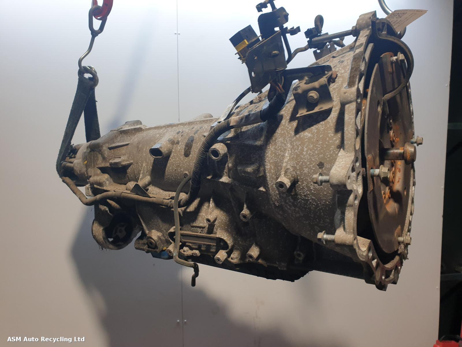 View Auto part Gearbox Land Rover Range Rover Velar 2017