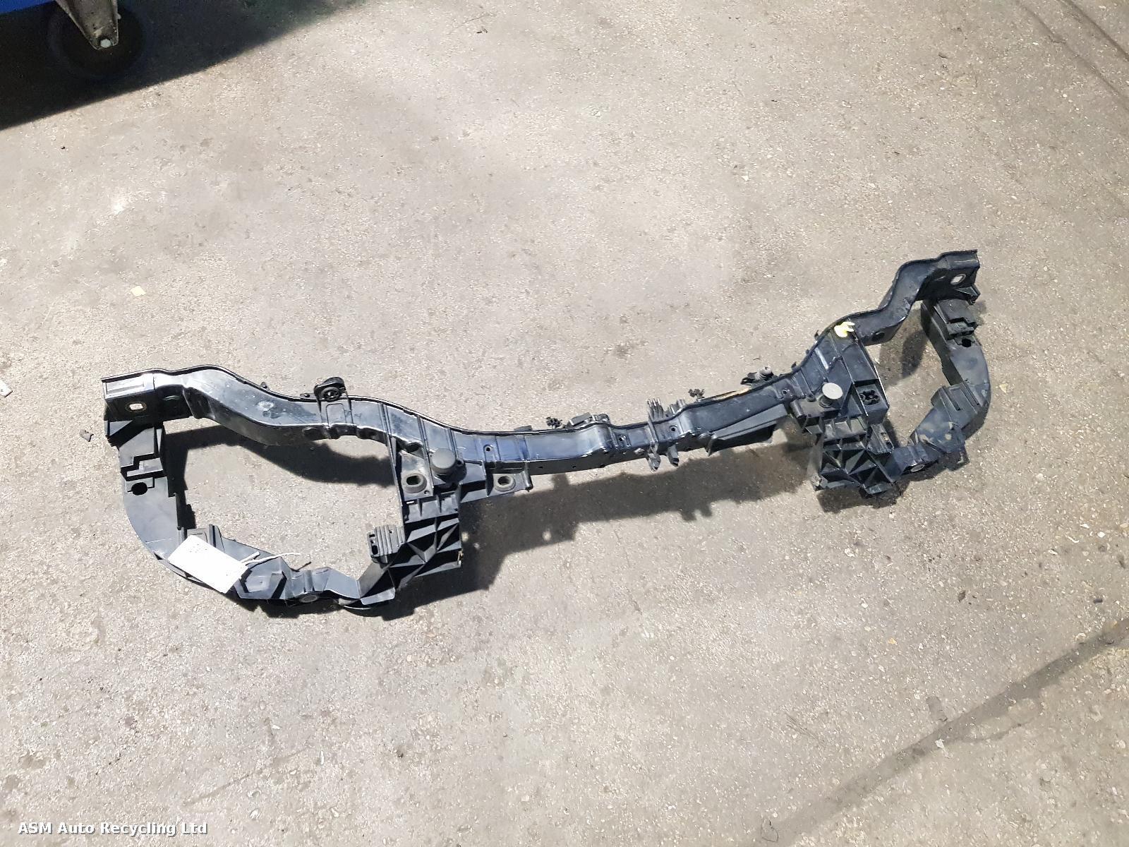 View Auto part Front Panel Ford Focus 2014