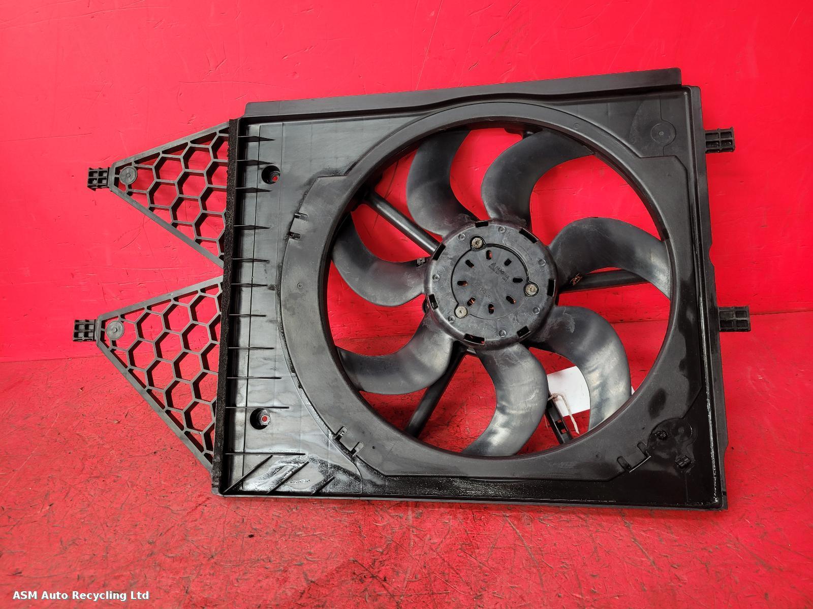 View Auto part Engine Cooling Motor Audi A1 2010