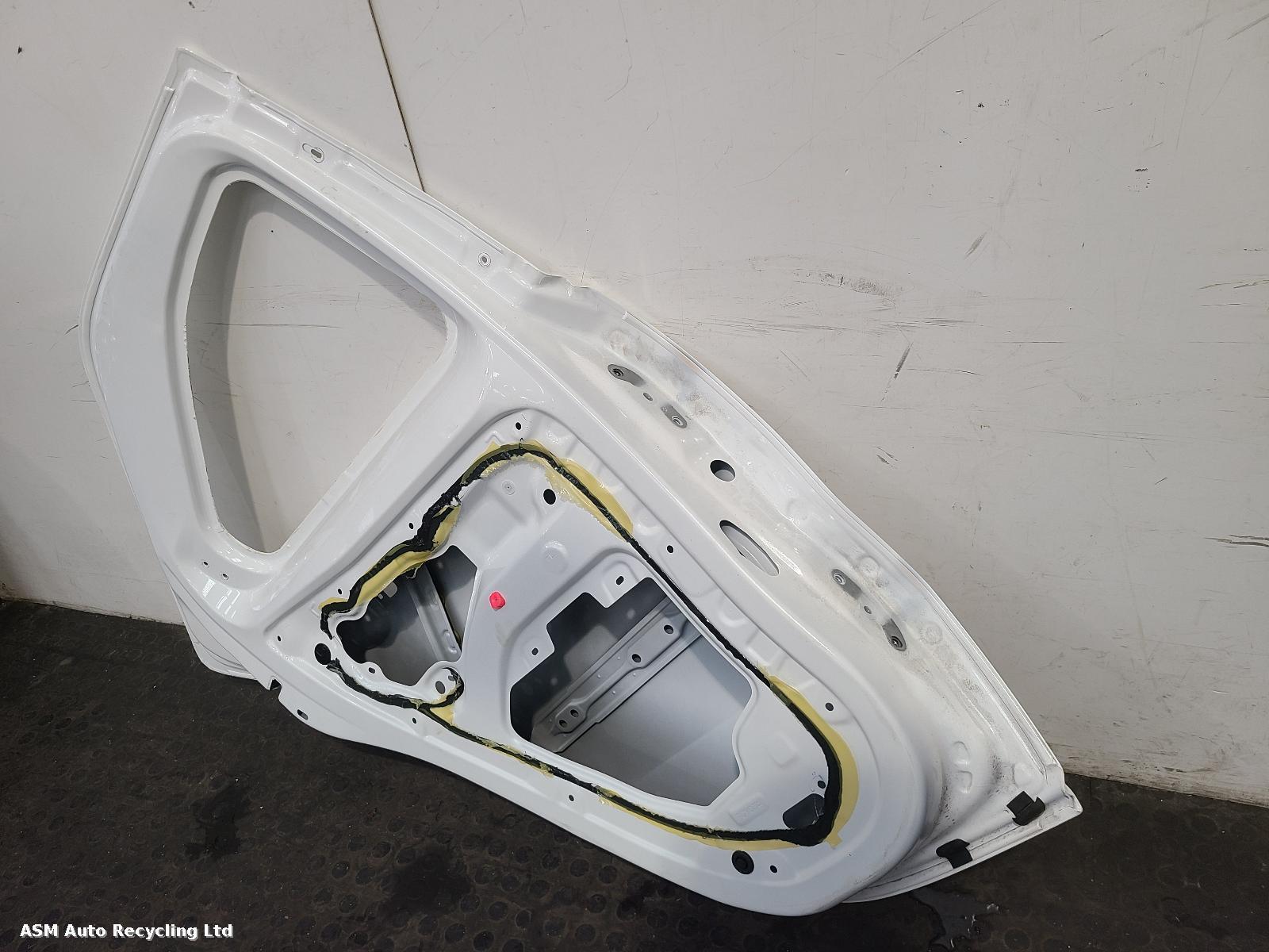 View Auto part L Rear Door Toyota Aygo X 2023