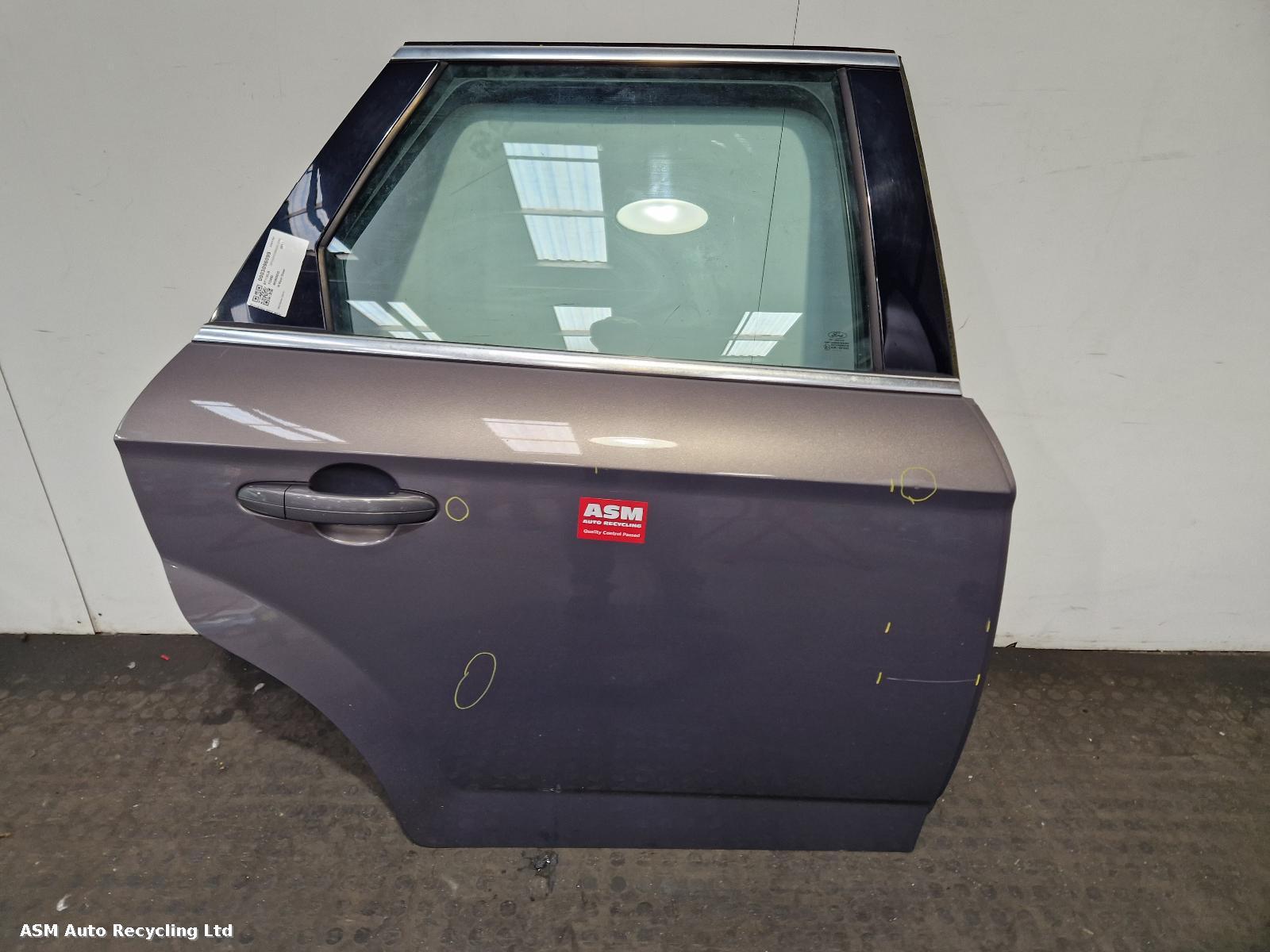 View Auto part R Rear Door Ford Mondeo 2011