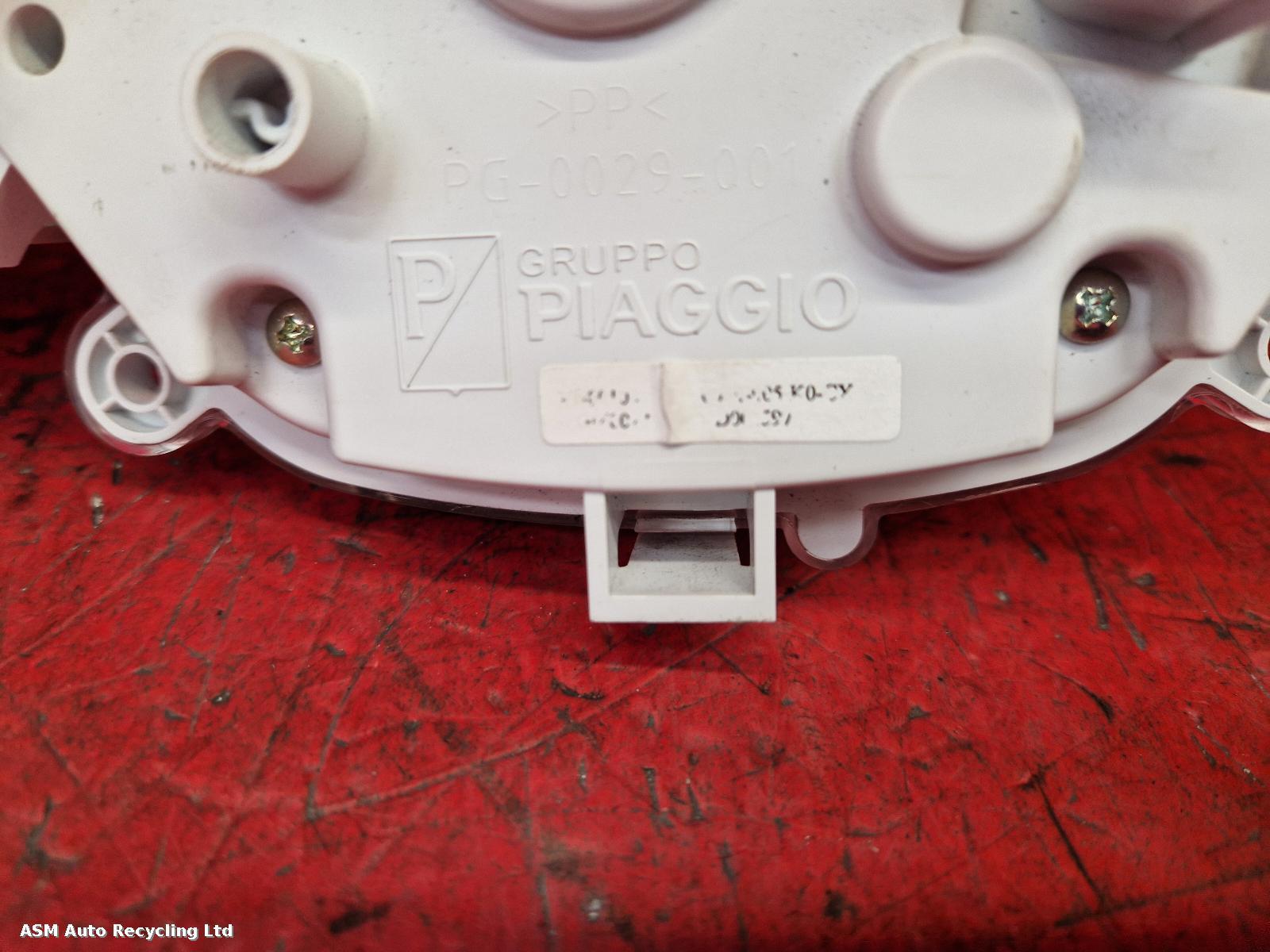 2020 Piaggio Vespa Gts 125 Speedometer View Auto part Speedometer Piaggio Vespa Gts 125 2020
