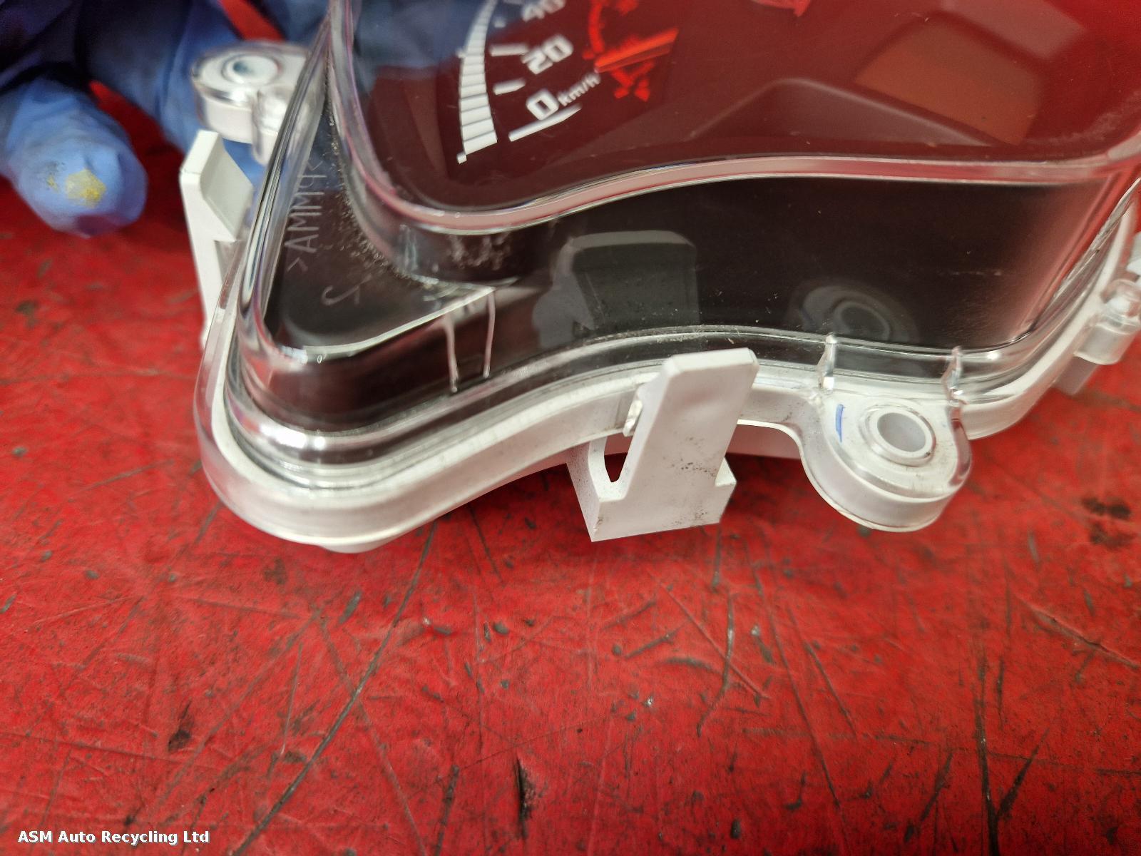 2020 Piaggio Vespa Gts 125 Speedometer View Auto part Speedometer Piaggio Vespa Gts 125 2020