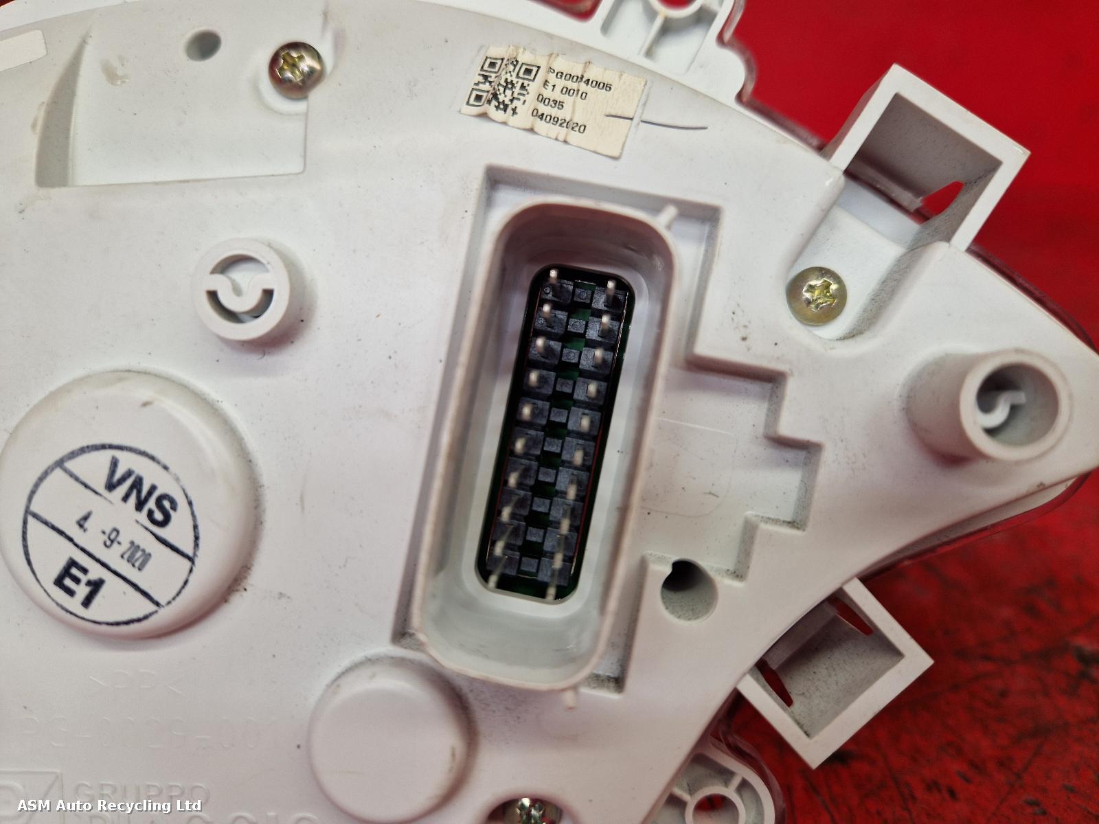 2020 Piaggio Vespa Gts 125 Speedometer View Auto part Speedometer Piaggio Vespa Gts 125 2020