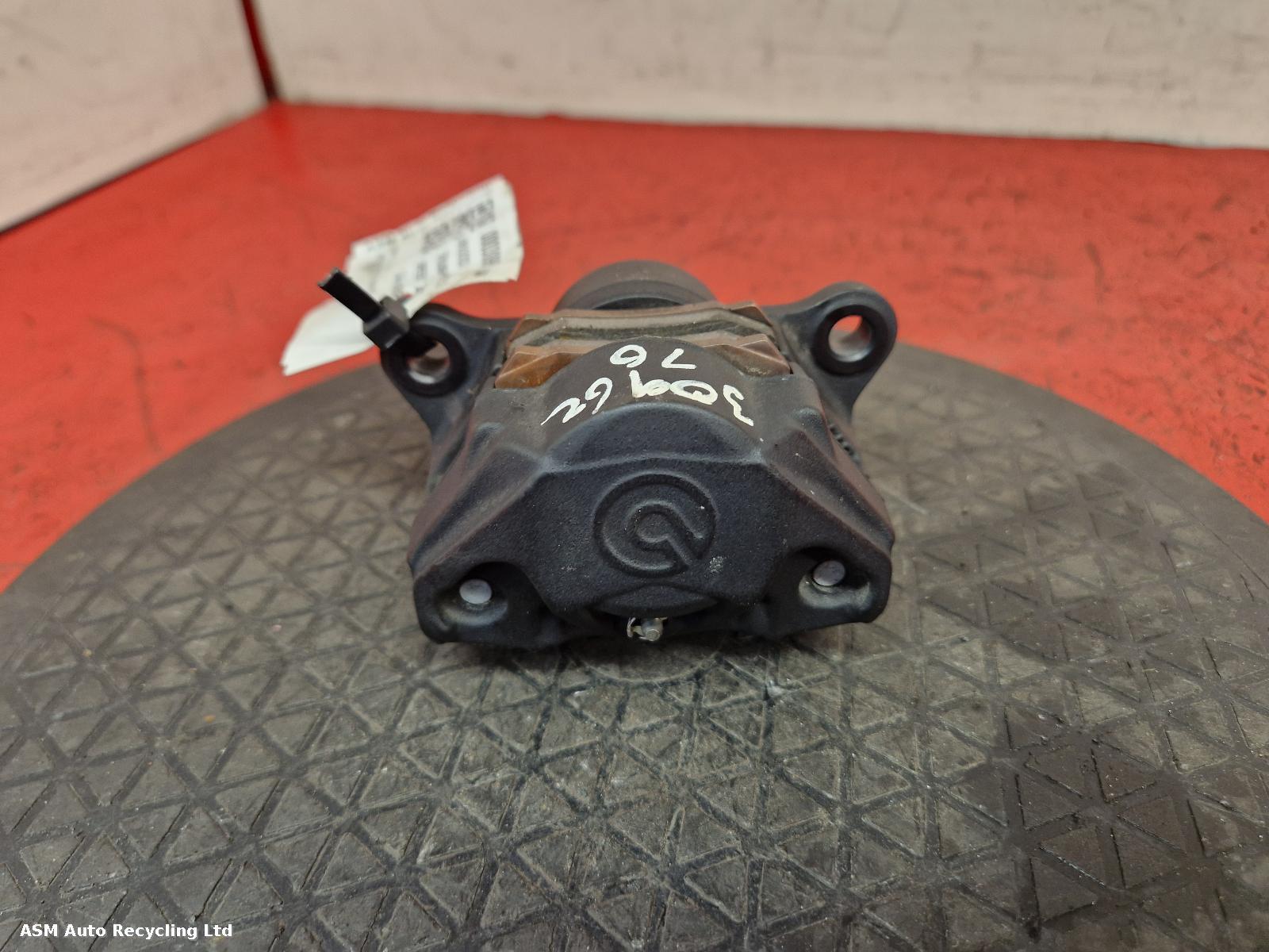 View Auto part Caliper Triumph Speed Triple 1200 Rr 2023