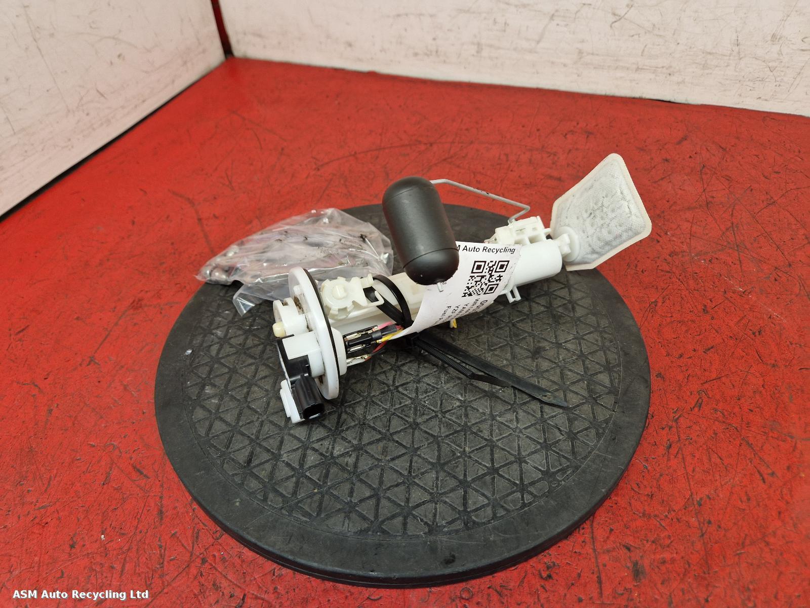 View Auto part Fuel Pump Yamaha Yzf R125 2014