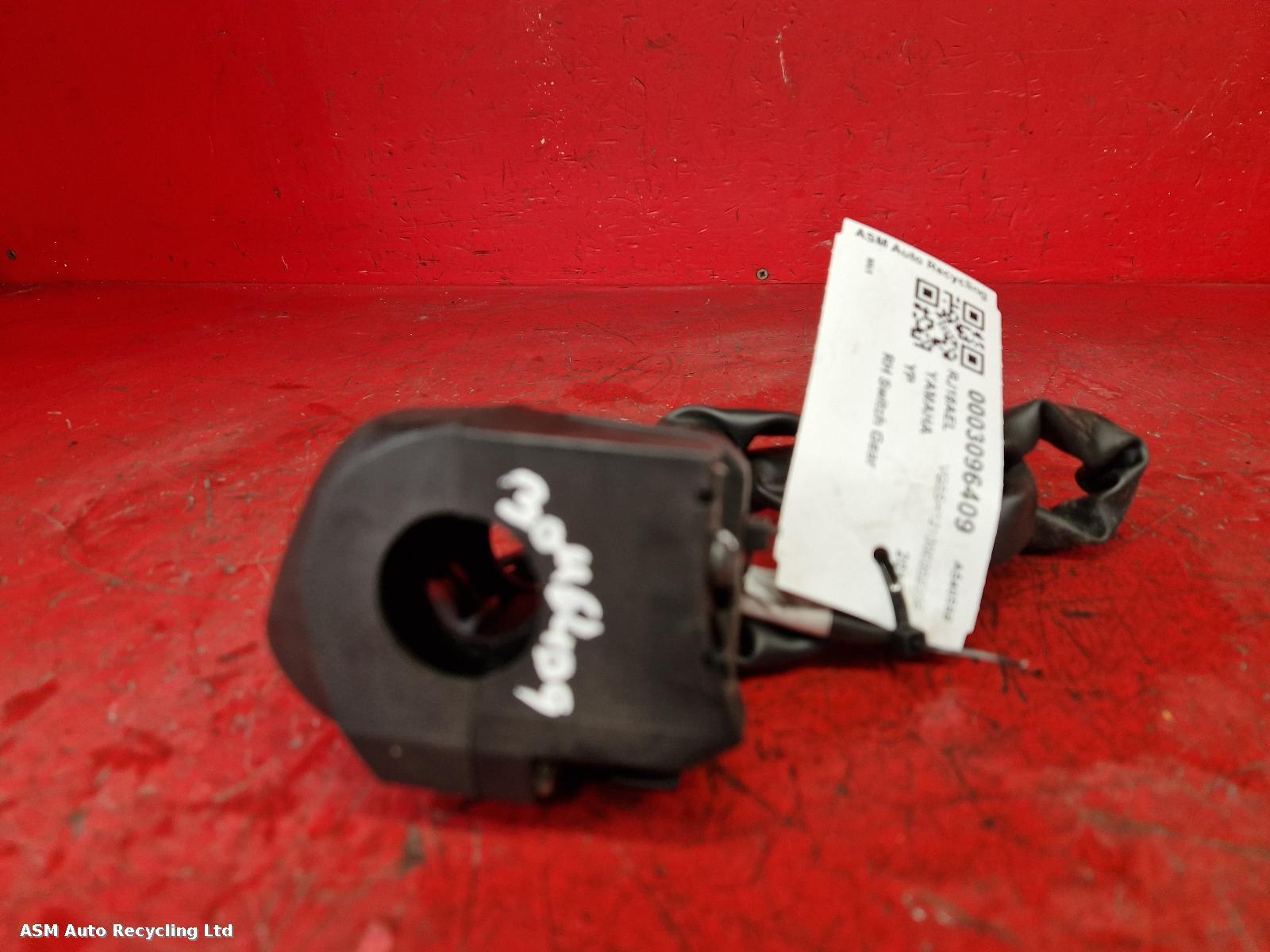 View Auto part RH Switch Gear Yamaha Yp 2018