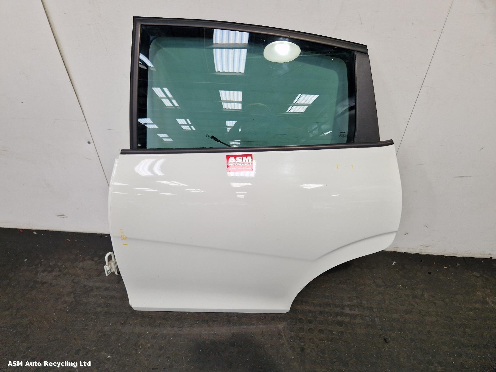 View Auto part L Rear Door Seat Leon 2010