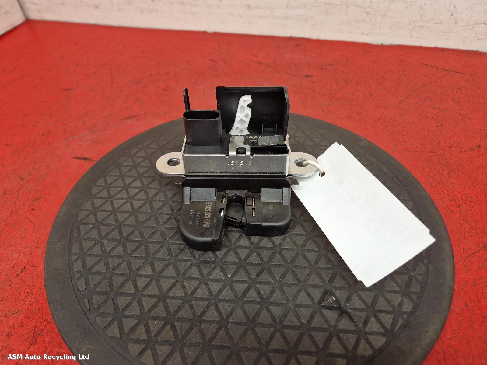 View Auto part Bootlid/Tailgate Lock Volkswagen Tiguan 2015