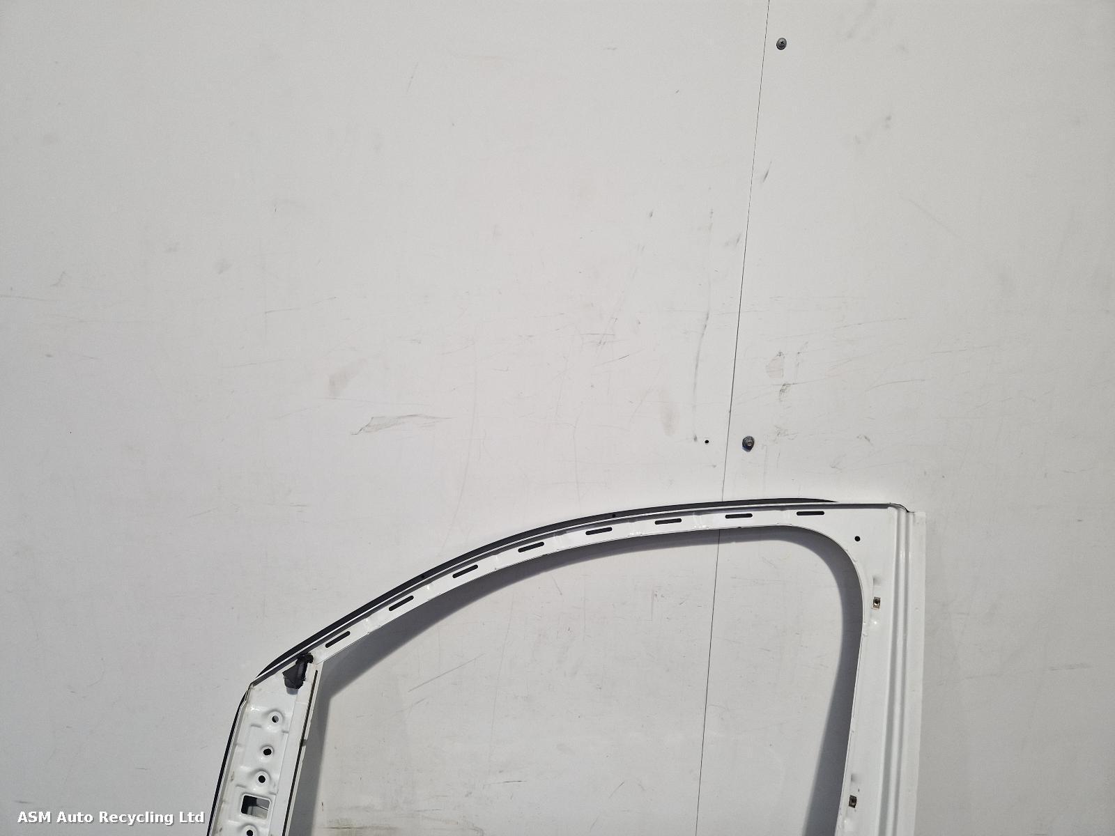 View Auto part L Front Door Volkswagen Caddy 2007
