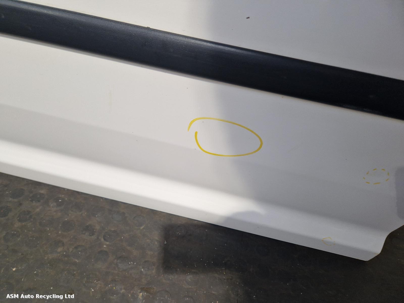 View Auto part L Front Door Volkswagen Caddy 2007