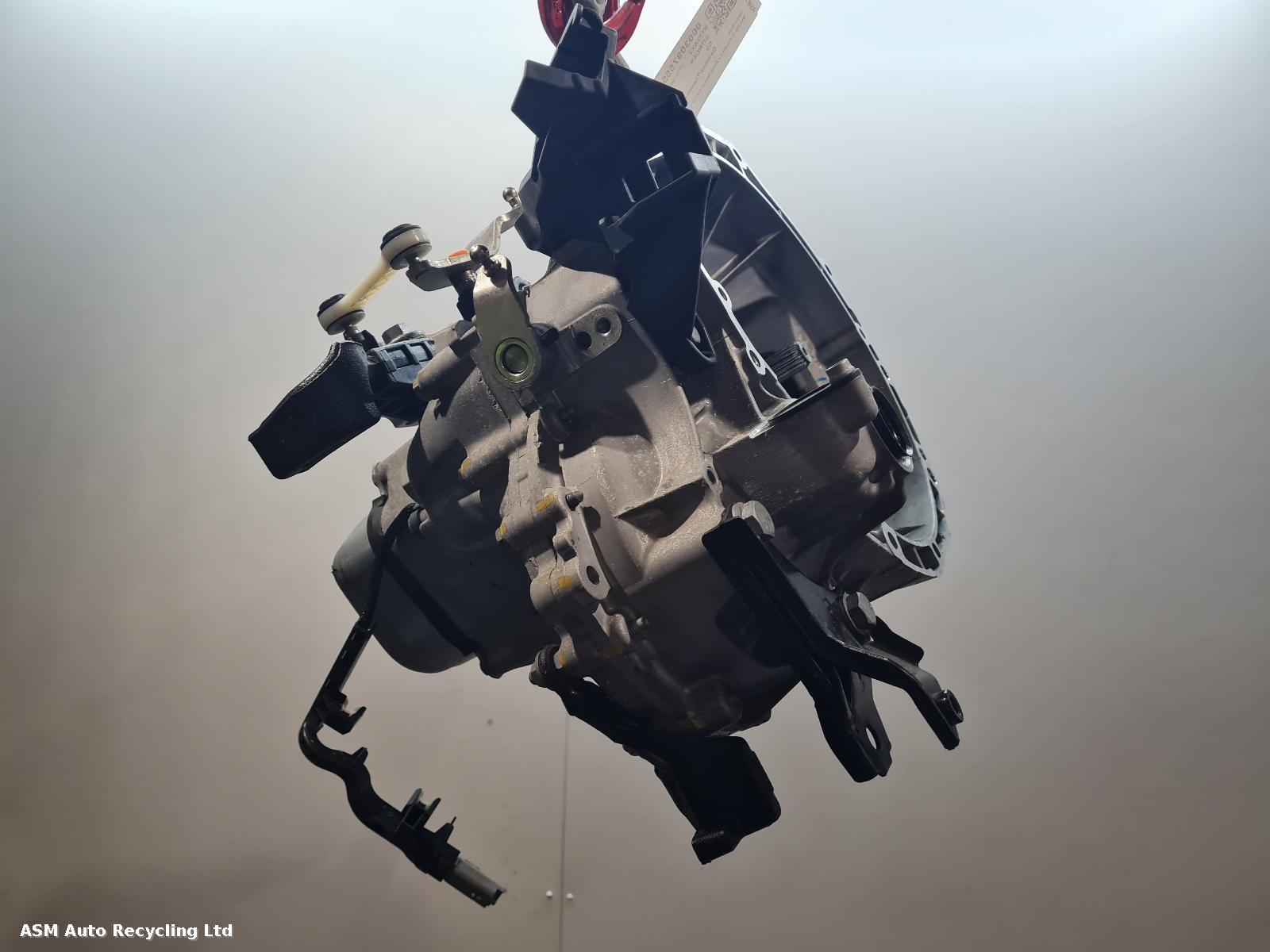 View Auto part Gearbox Citroen C3 2023