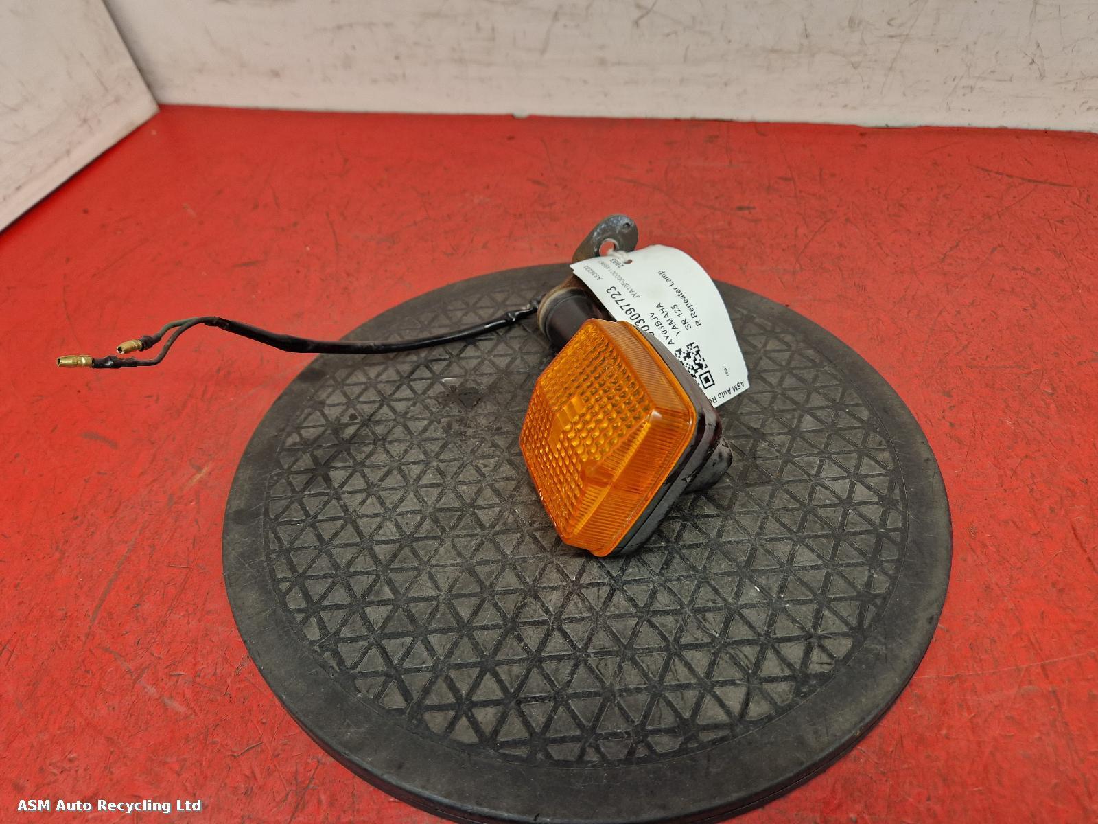 View Auto part R Repeater Lamp Yamaha Sr 125 2003