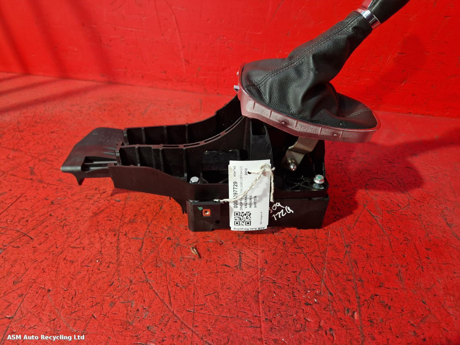 View Auto part Gear Stick/Shifter Vauxhall Insignia 2010
