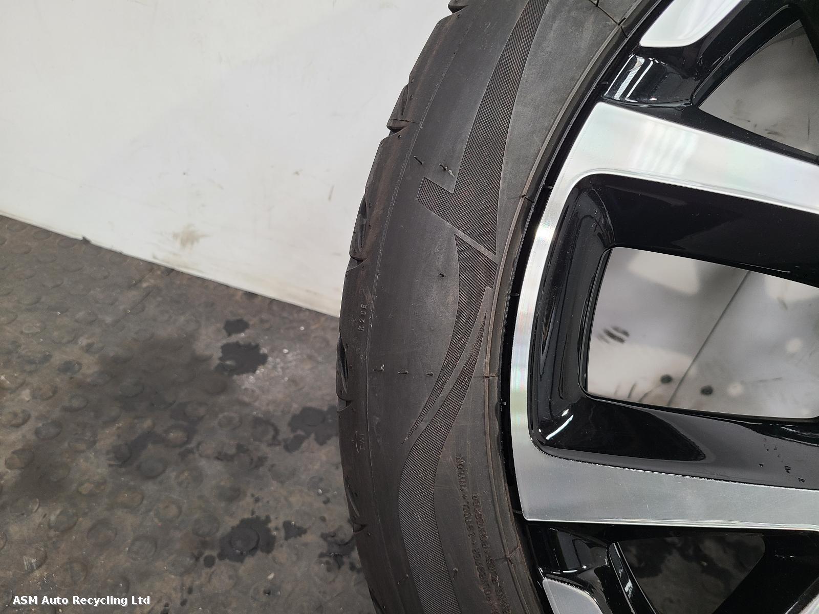 View Auto part Wheel Set Citroen C5 Aircross 2019