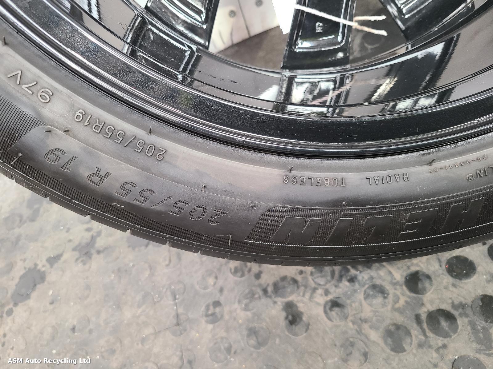 View Auto part Wheel Set Citroen C5 Aircross 2019