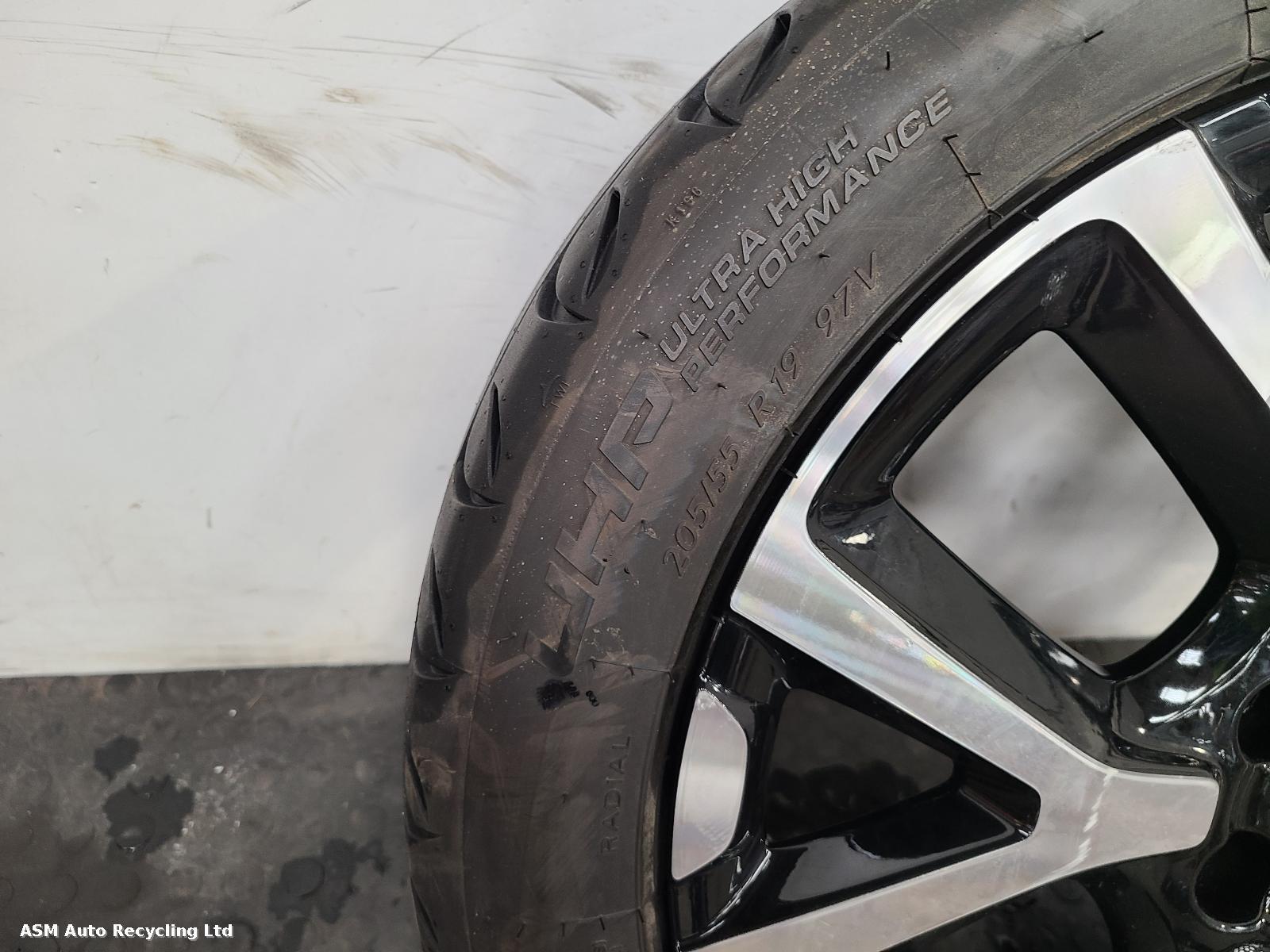 View Auto part Wheel Set Citroen C5 Aircross 2019