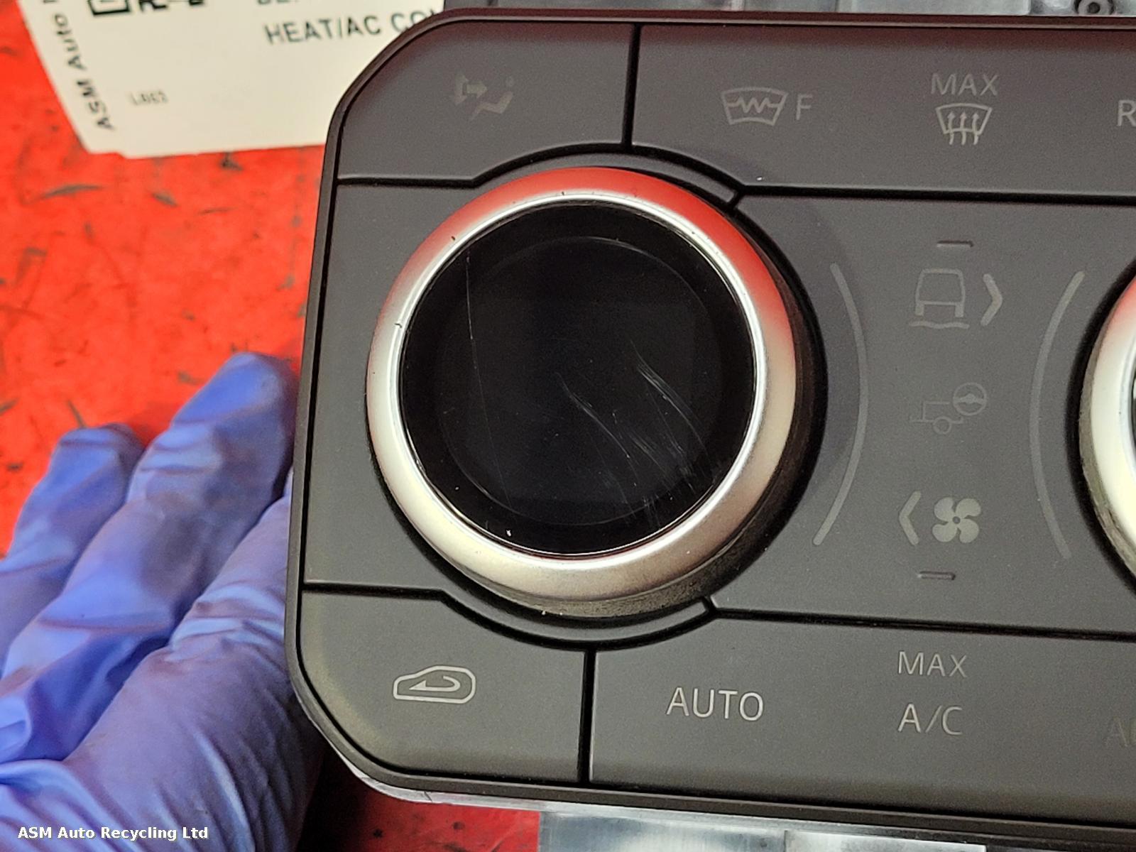 View Auto part Heater/AC Controller Land Rover Defender 2023
