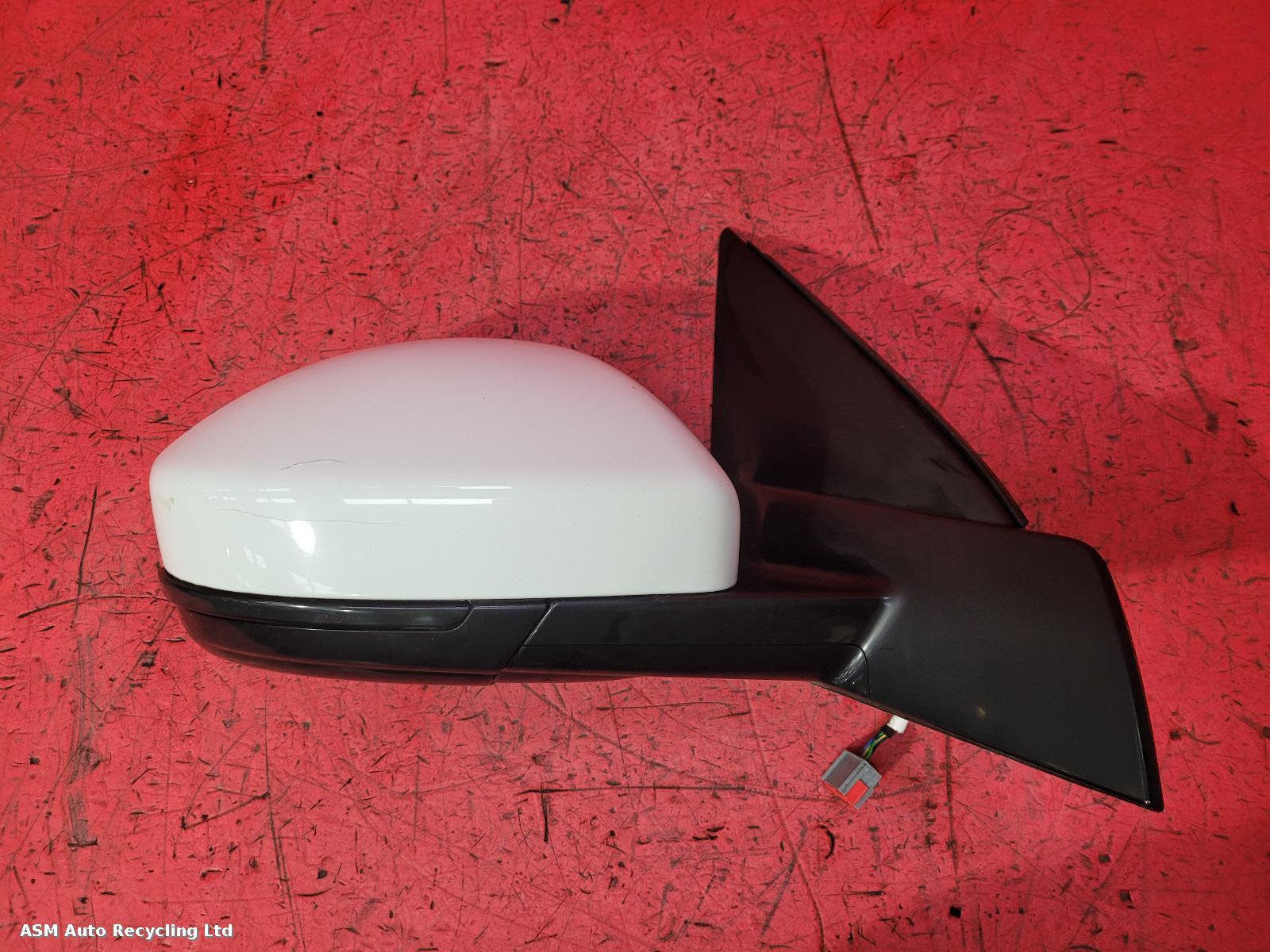 View Auto part R Door Mirror Land Rover Discovery Sport 2016