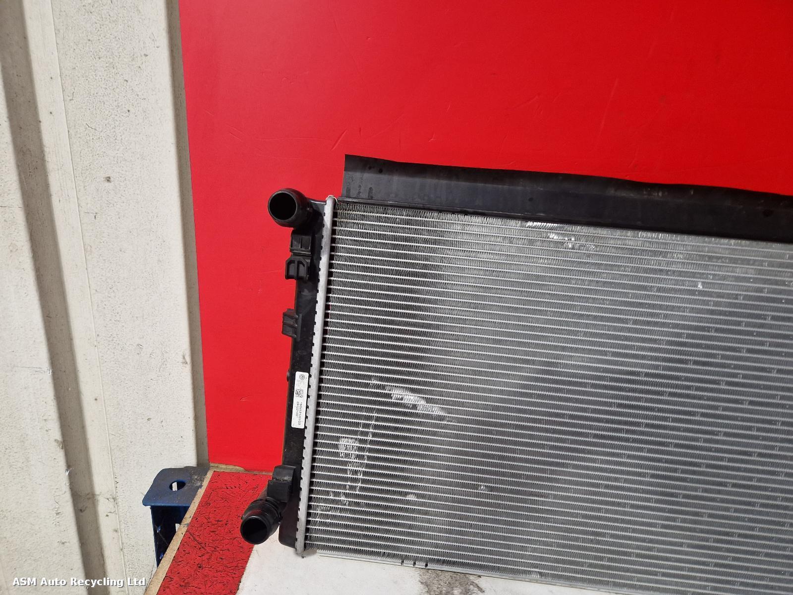 View Auto part Radiator Audi A3 2020