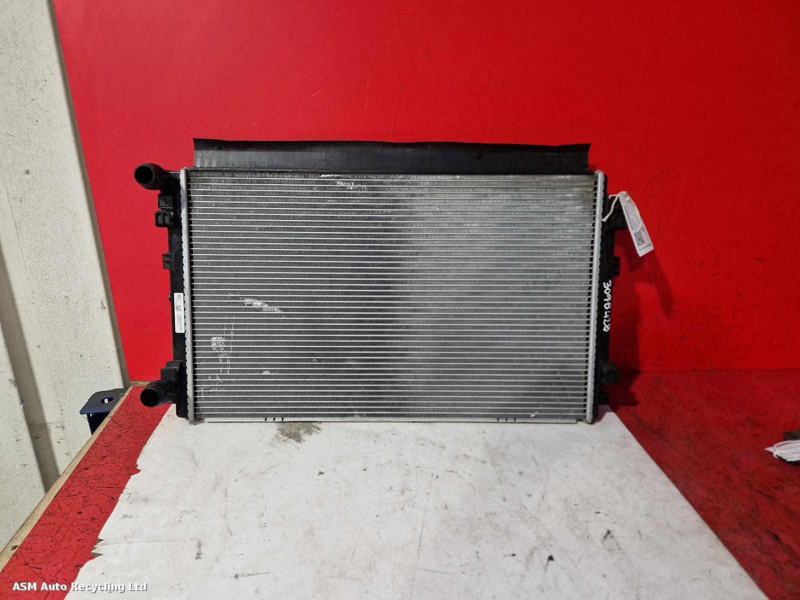 View Auto part Radiator Audi A3 2020