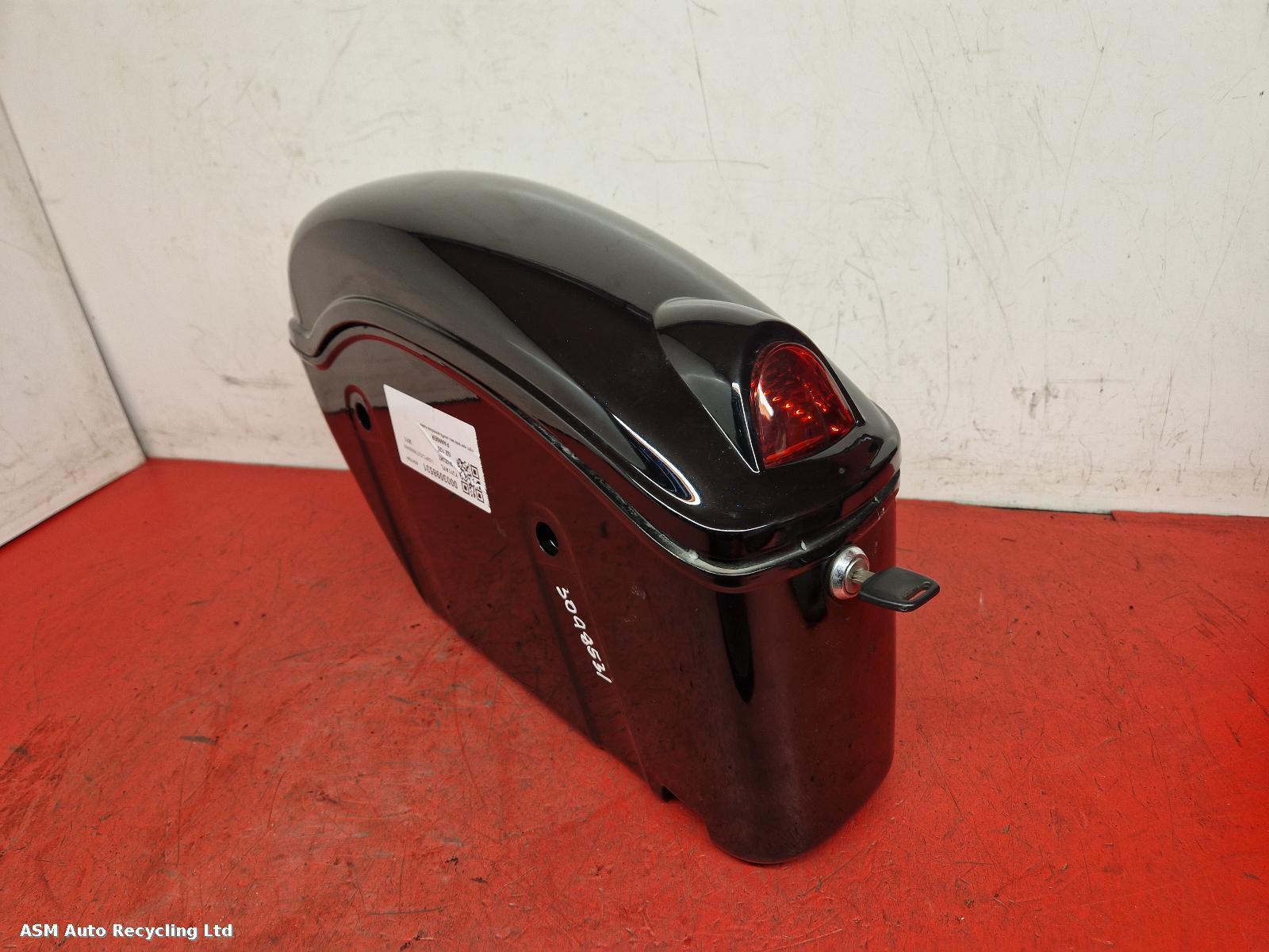 View Auto part PANNIER Suzuki Gz 125 2011