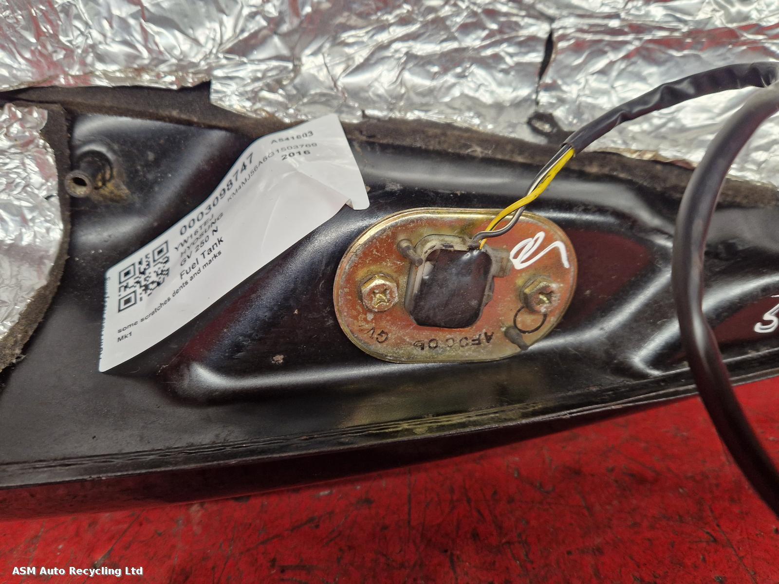 View Auto part Fuel Tank Hyosung Gv 250 N 2016