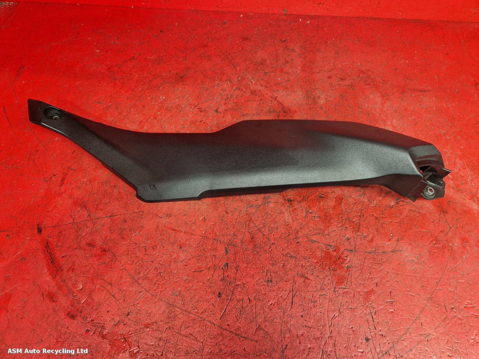 View Auto part Side Panel Right Yamaha Tracer 9 2021