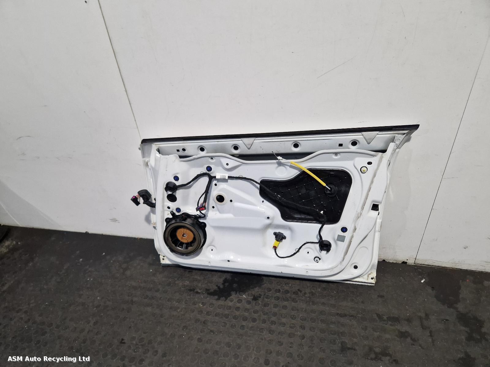 View Auto part R Front Door Audi A3 2007