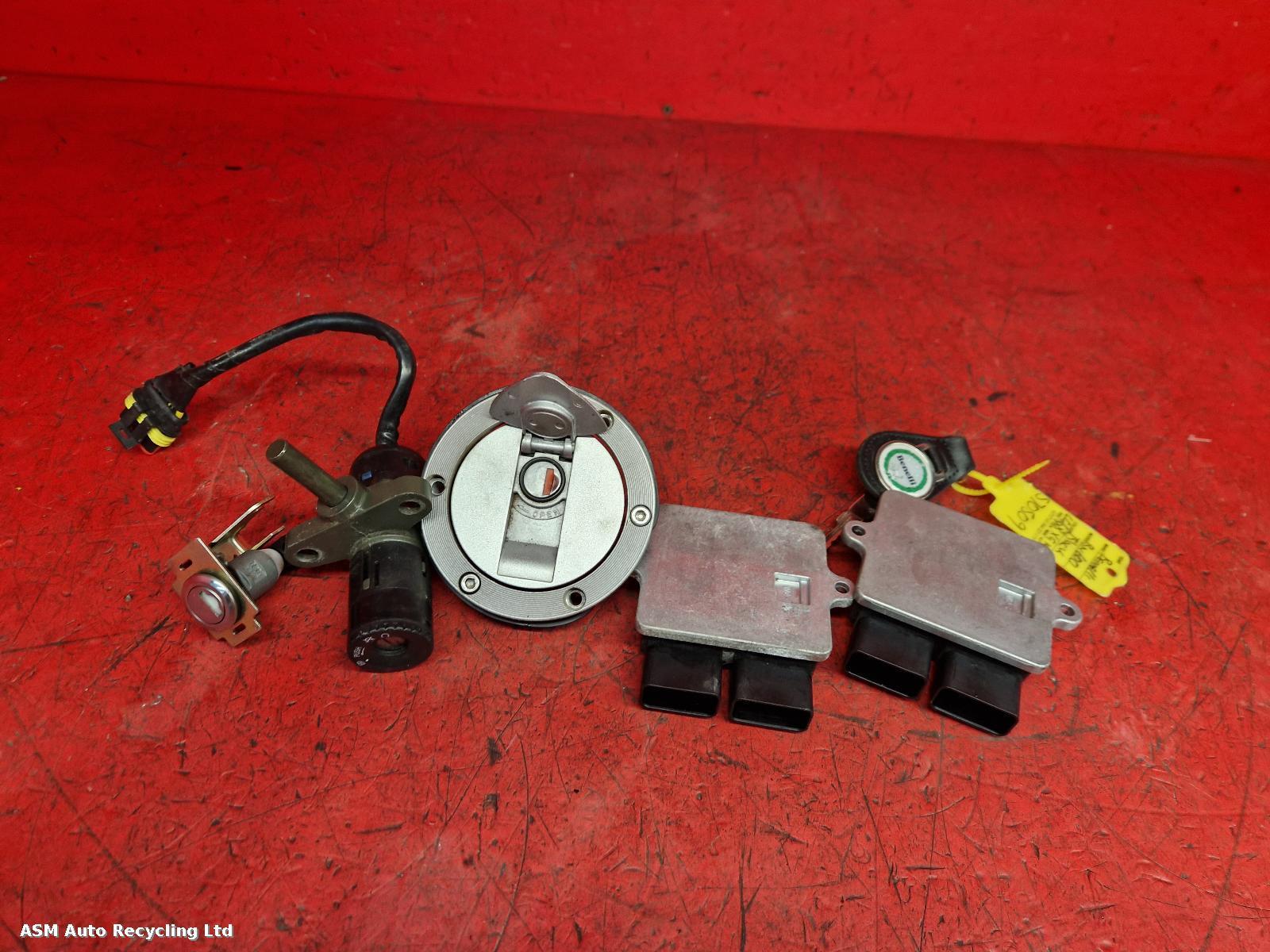 View Auto part Comp.Lock Set + Keys Benelli Bn 600i 2018