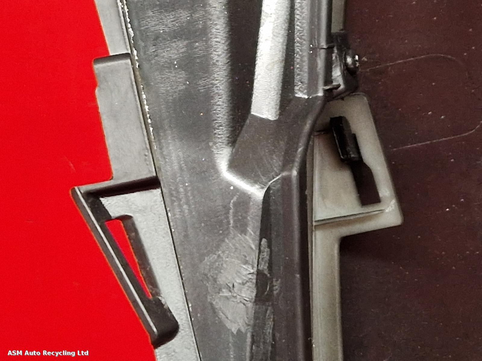 View Auto part Tank Trim Benelli Bn 600i 2018