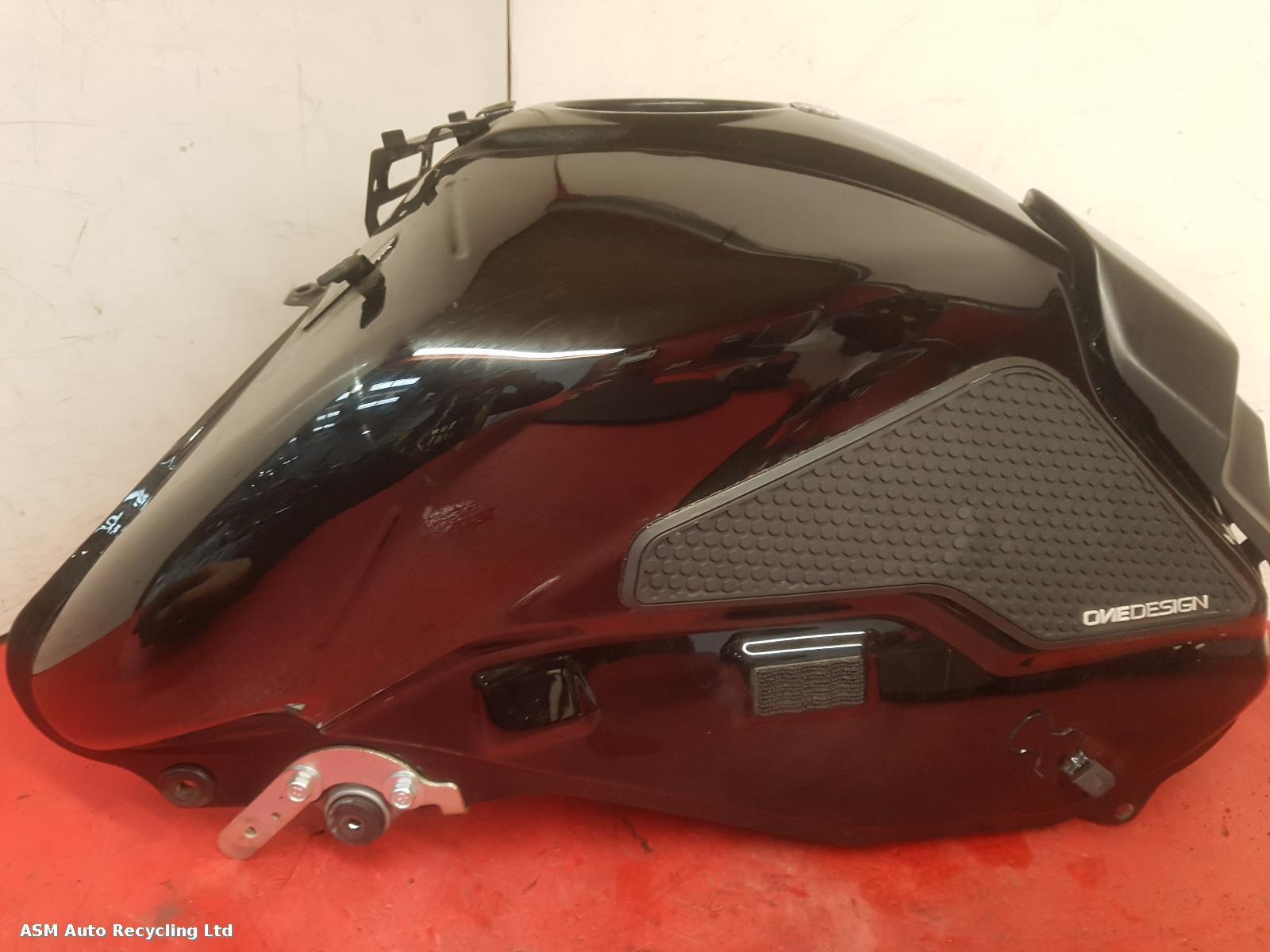 View Auto part Fuel Tank Yamaha Tracer 9 2021