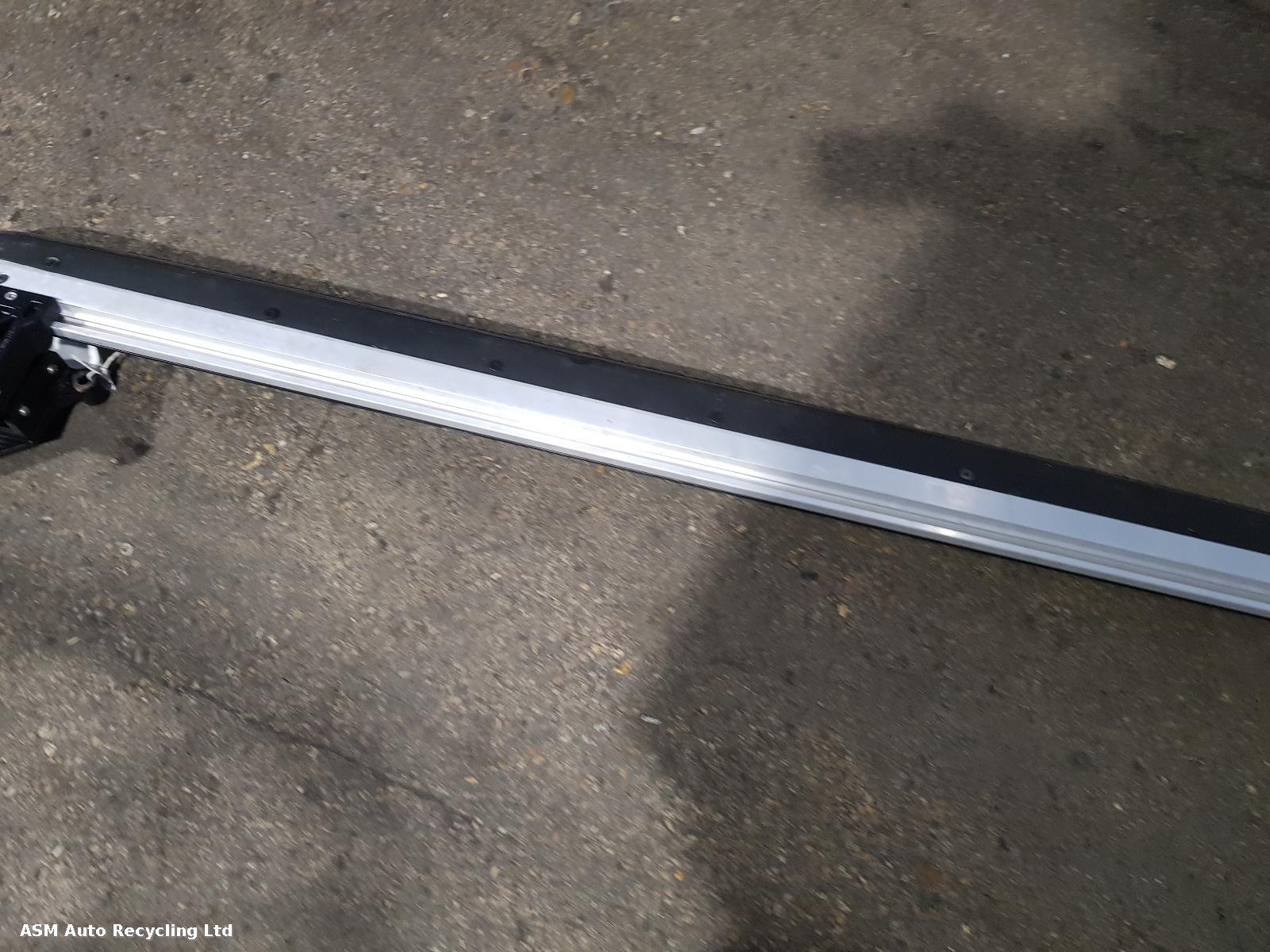 View Auto part Side Step/Rail Land Rover Range Rover Sport 2024