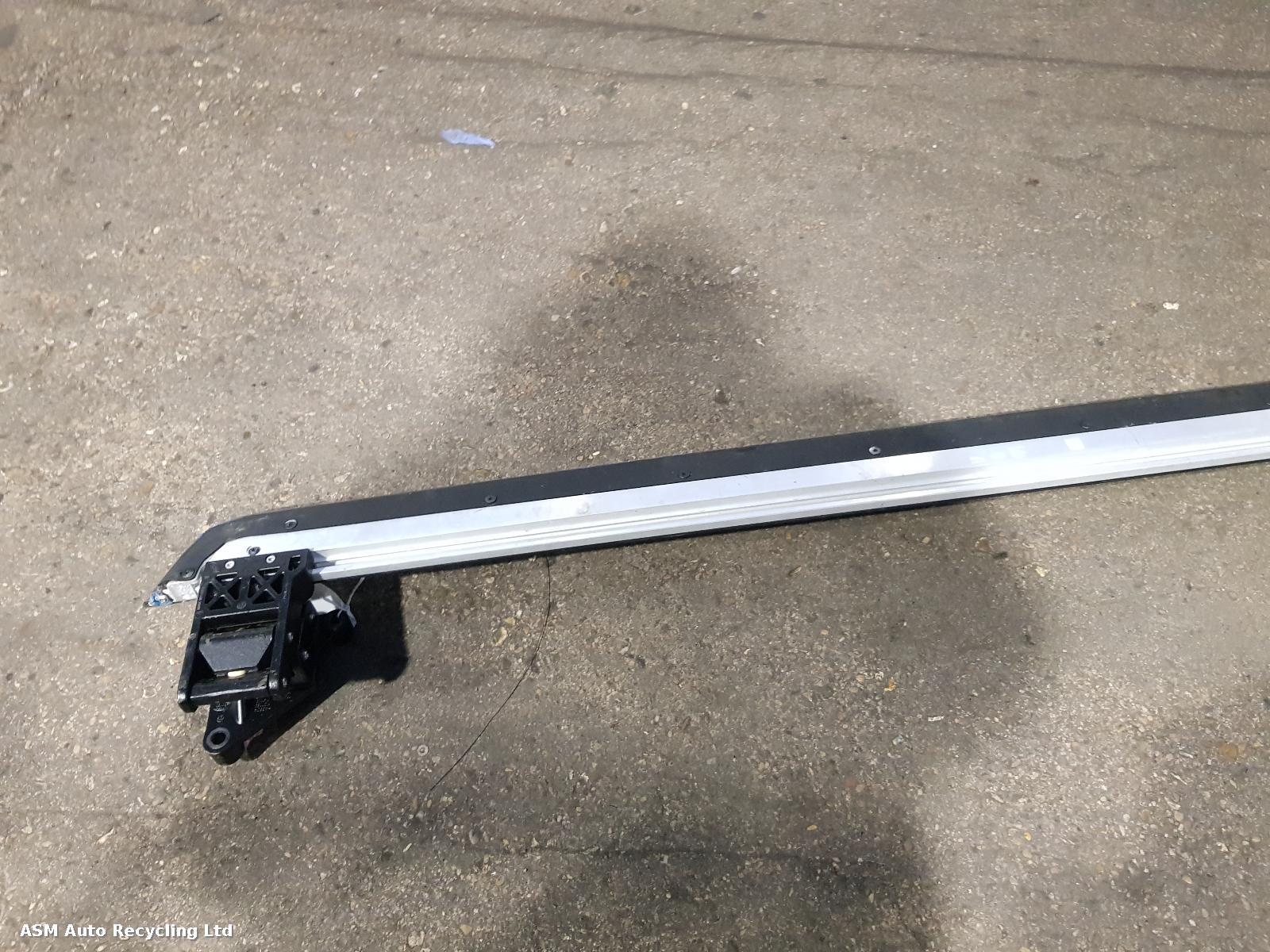 View Auto part Side Step/Rail Land Rover Range Rover Sport 2024