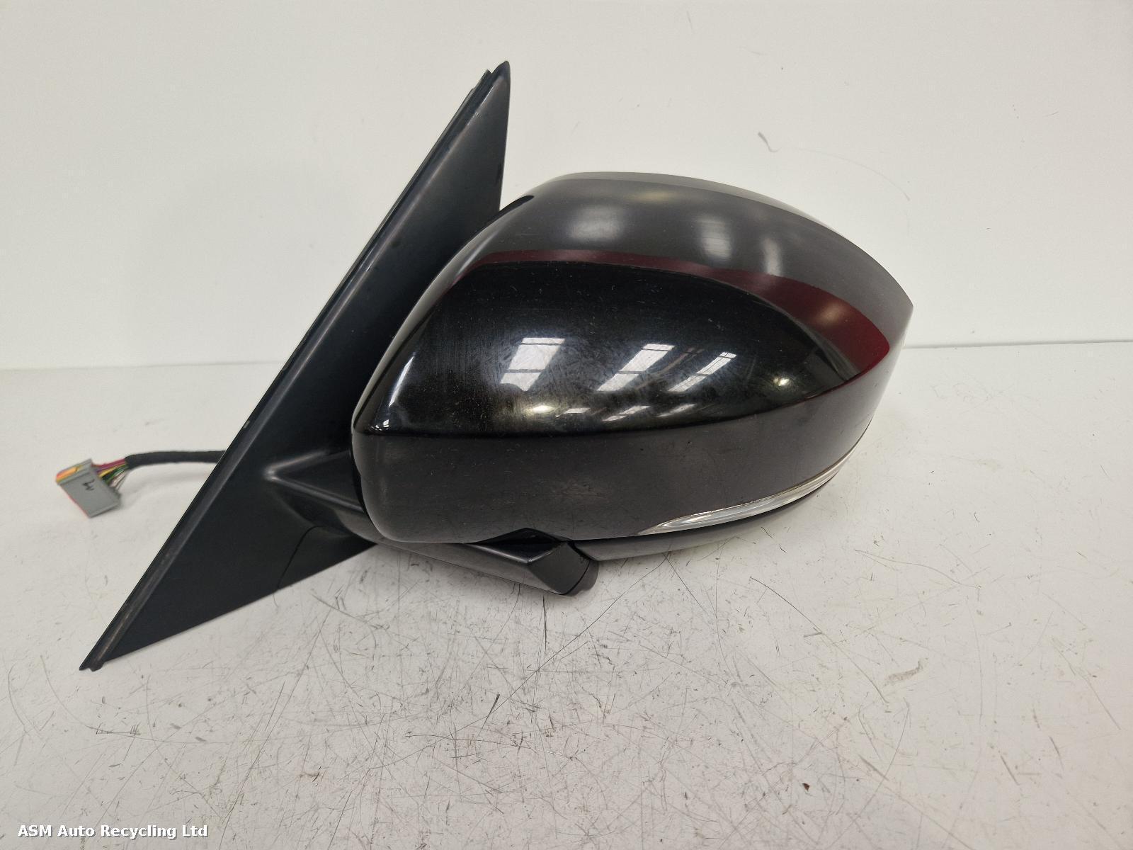 View Auto part L Door Mirror Land Rover Range Rover 2015