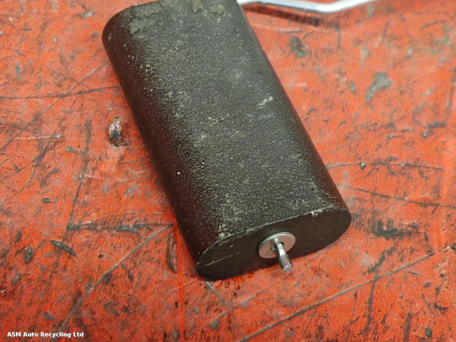 View Auto part Fuel Pump Vauxhall Zafira 2013
