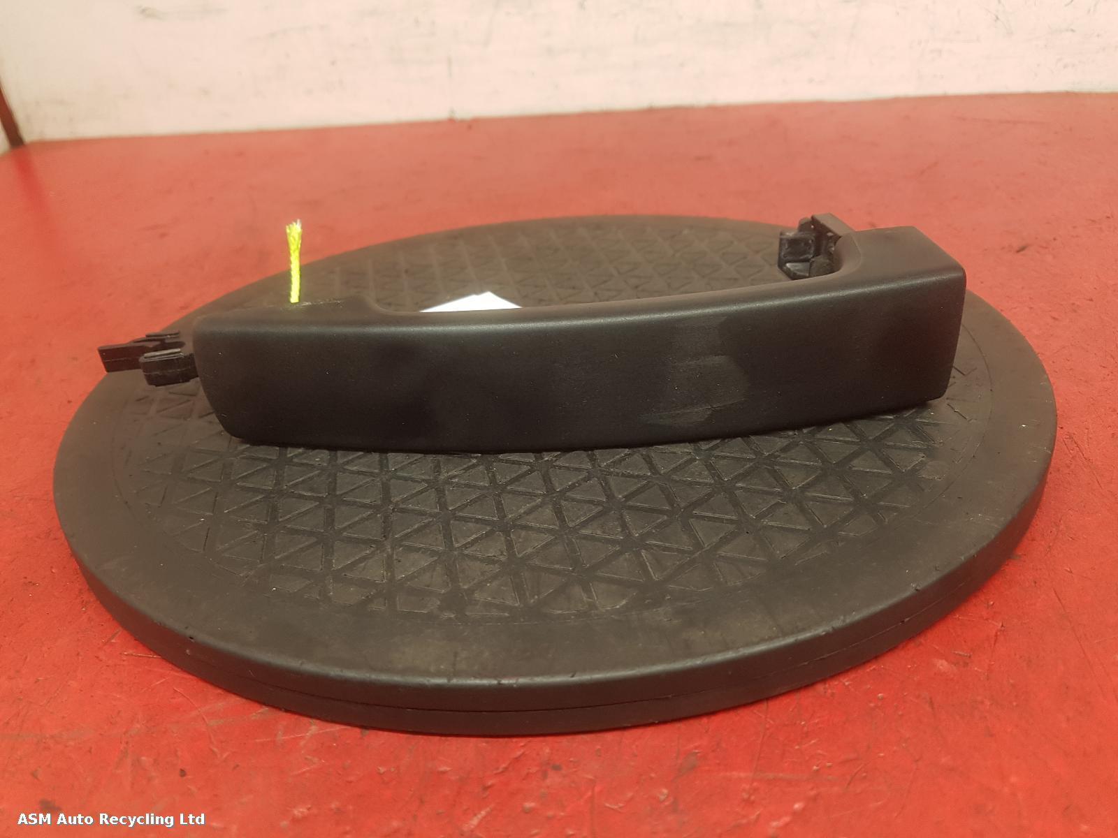 View Auto part Door Handle Land Rover Freelander 2010