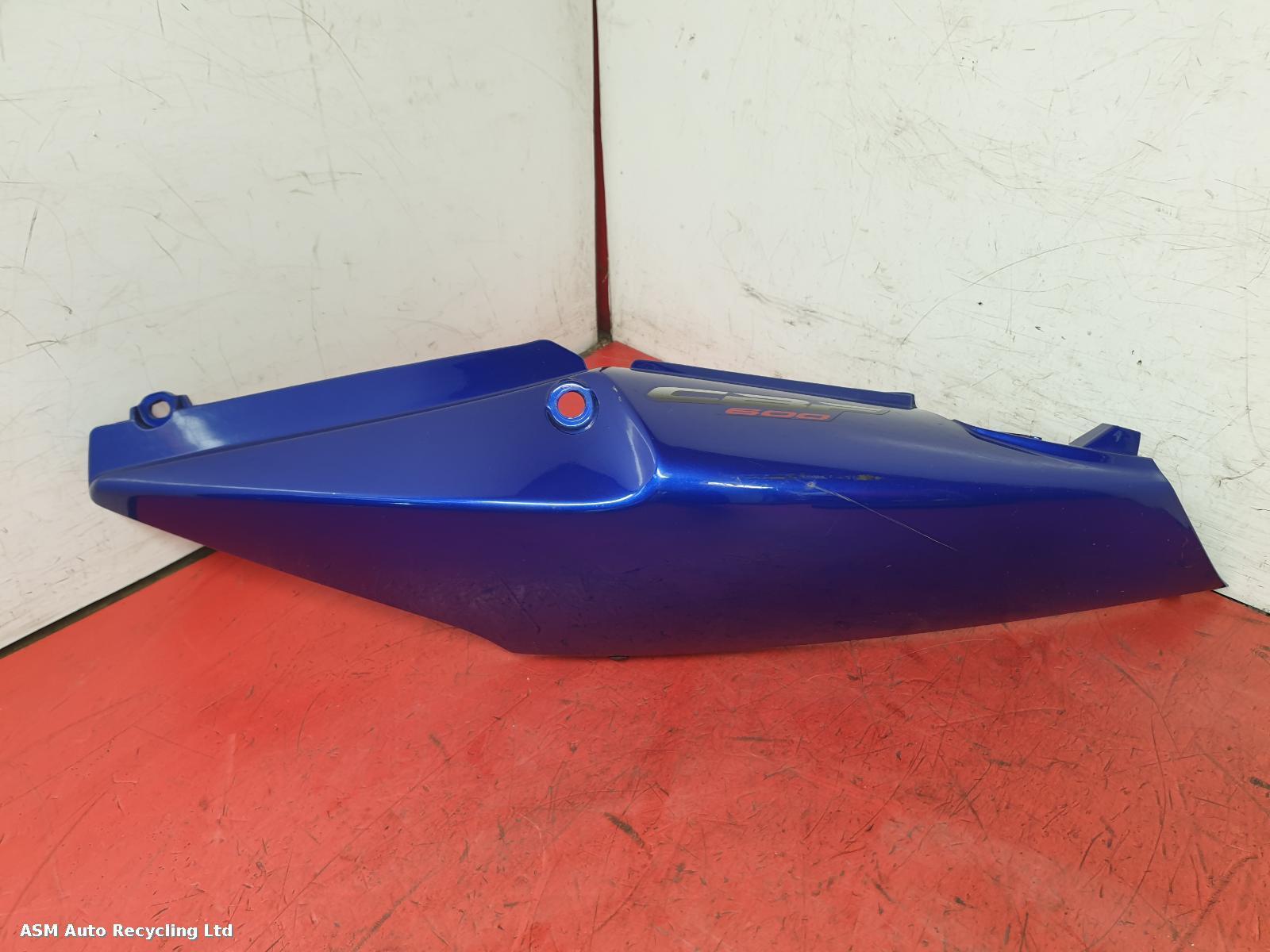 View Auto part Seat Cowl Honda Cbf 600 2006