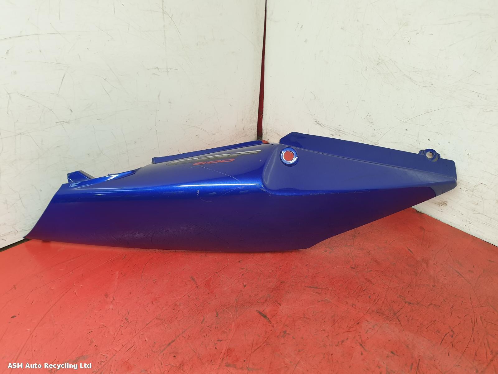 View Auto part Seat Cowl Honda Cbf 600 2006
