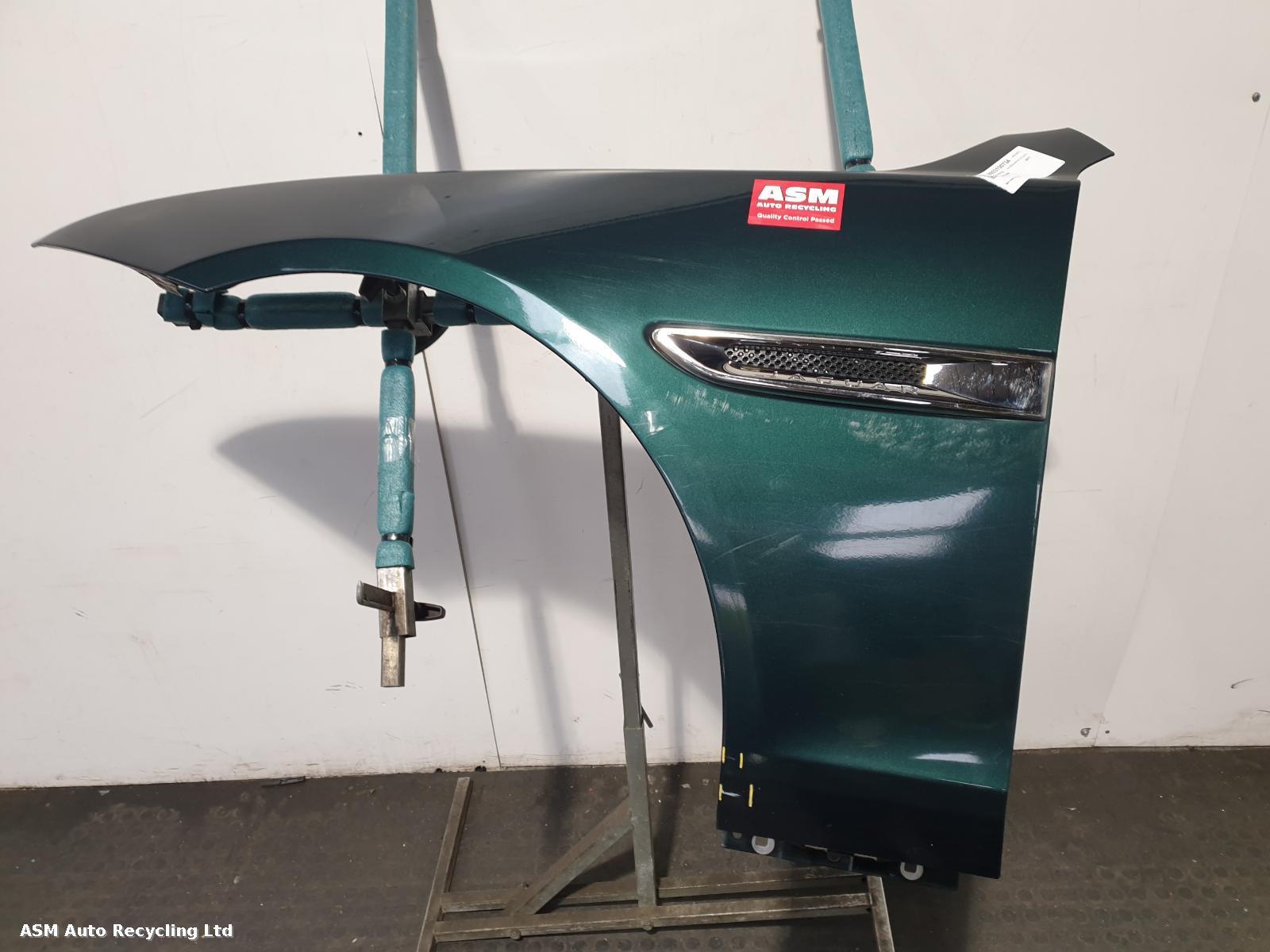 View Auto part L Wing Jaguar Xf 2017