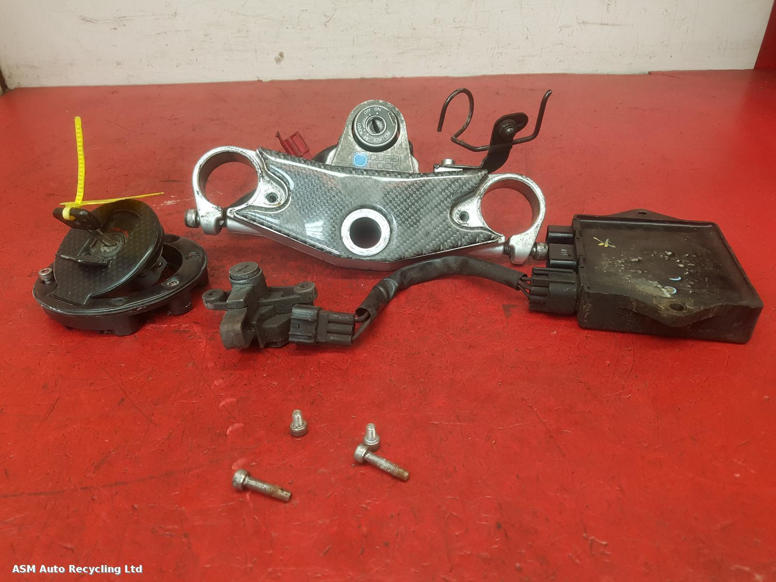 View Auto part Comp.Lock Set + Keys Yamaha Yzf 600 R Thundercat 1998
