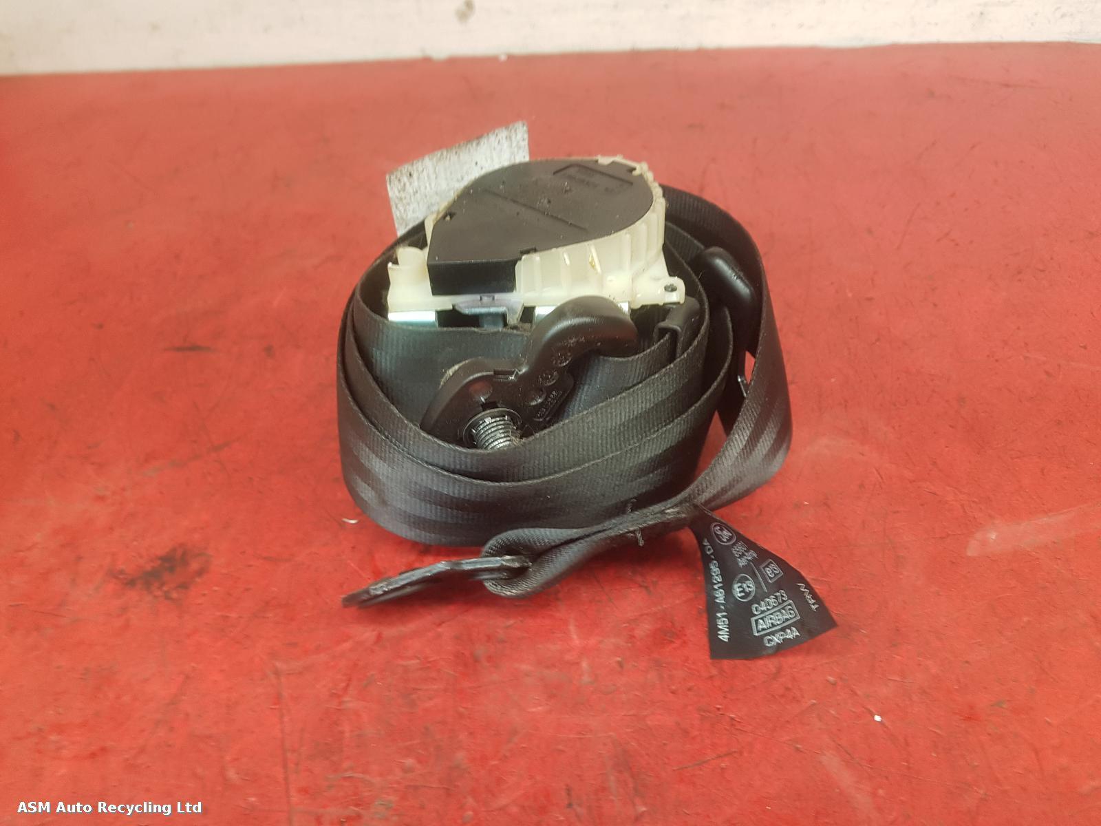View Auto part Seat Belt Ford Focus 2011