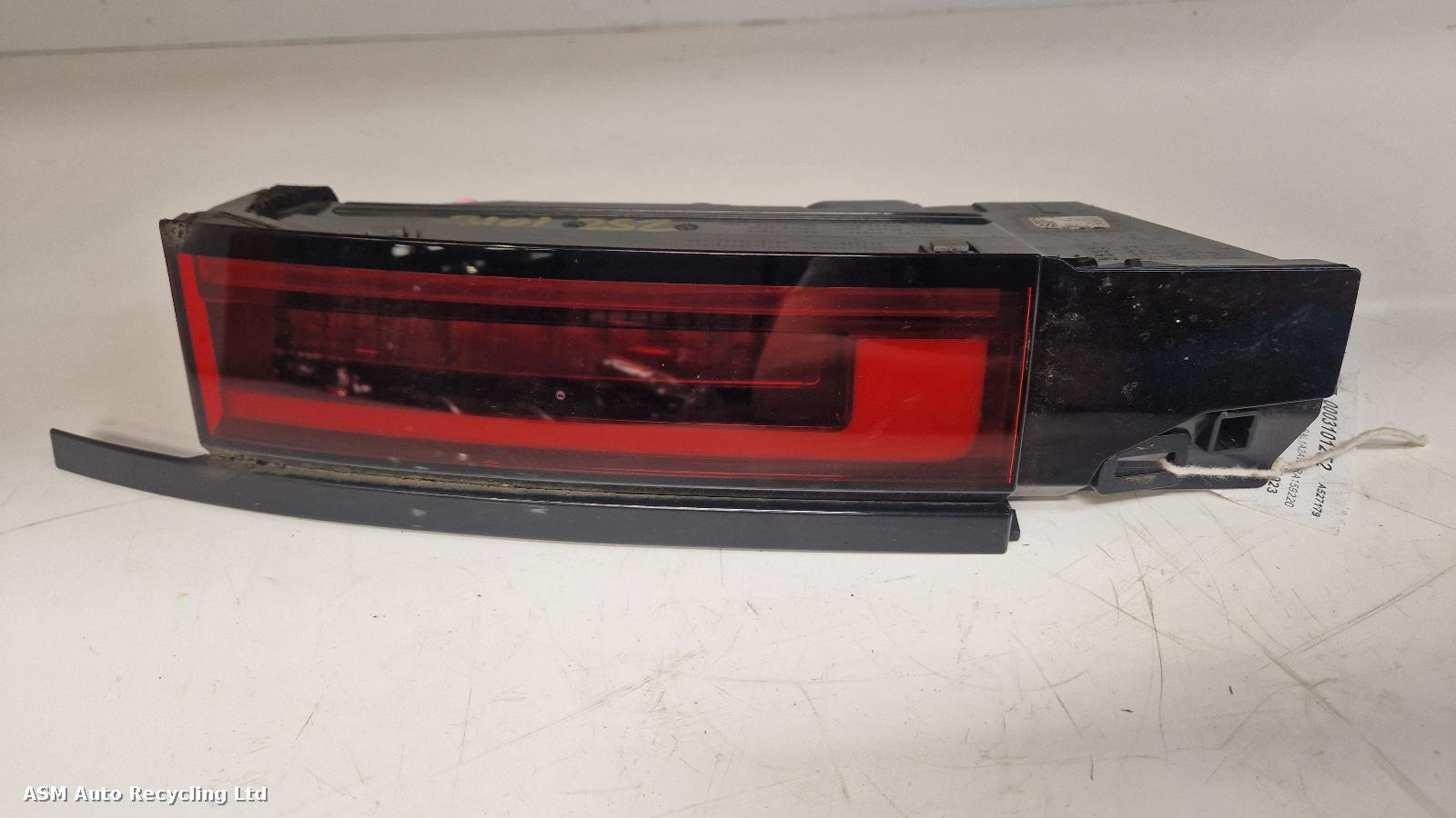 View Auto part L Taillight Land Rover Range Rover Sport 2023