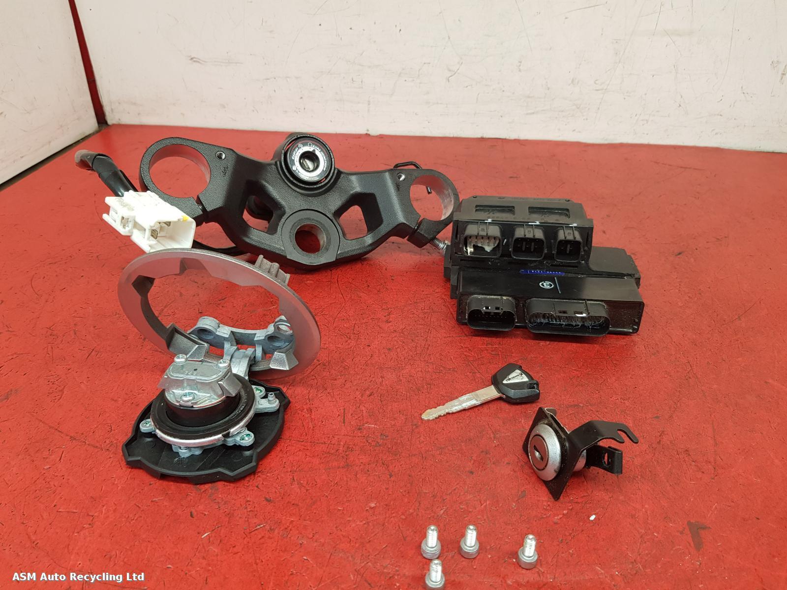 View Auto part Comp.Lock Set + Keys Kawasaki Ninja 400 2019