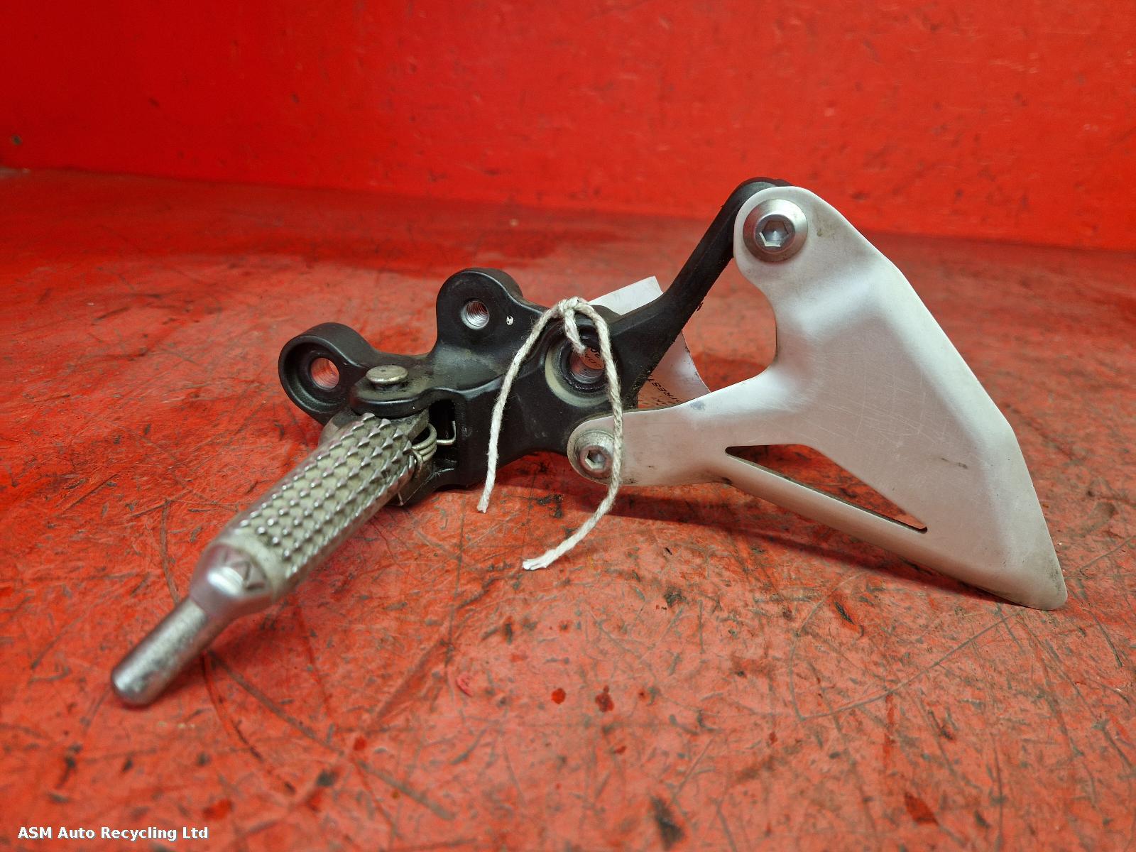 View Auto part Left Footrest Kawasaki Ninja 400 2019
