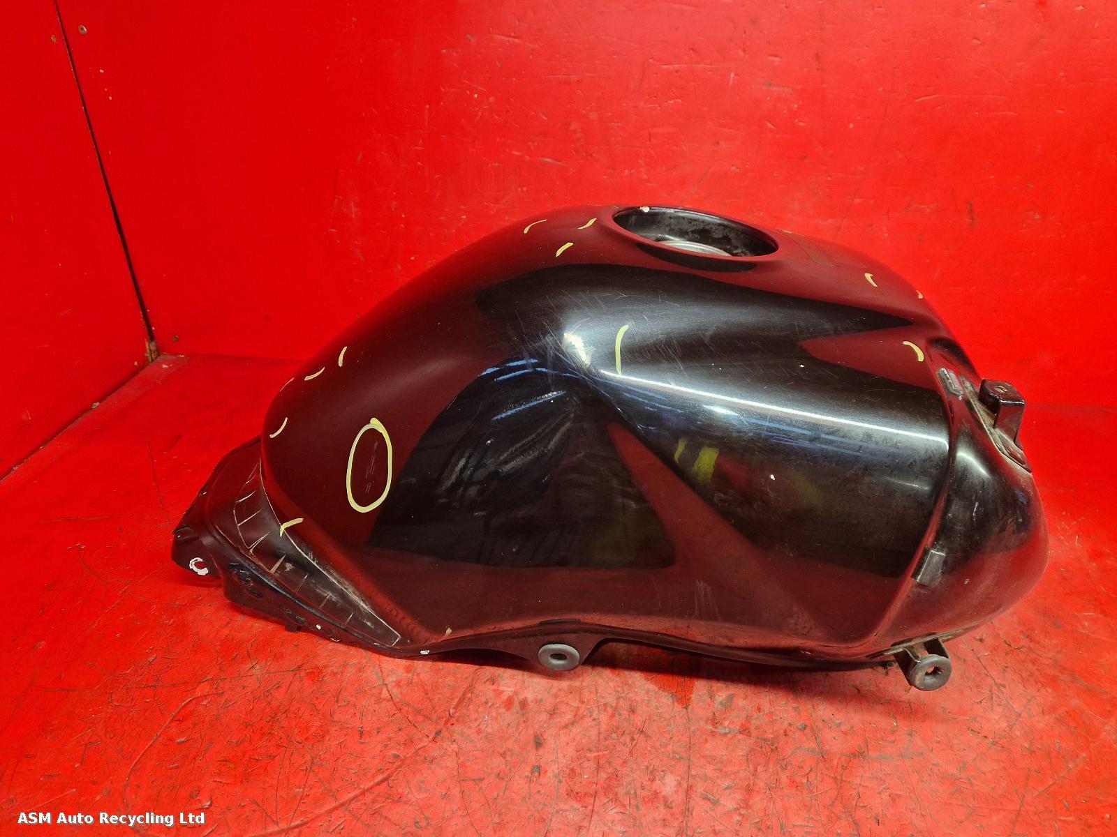 View Auto part Fuel Tank Honda Cbf 600 2005